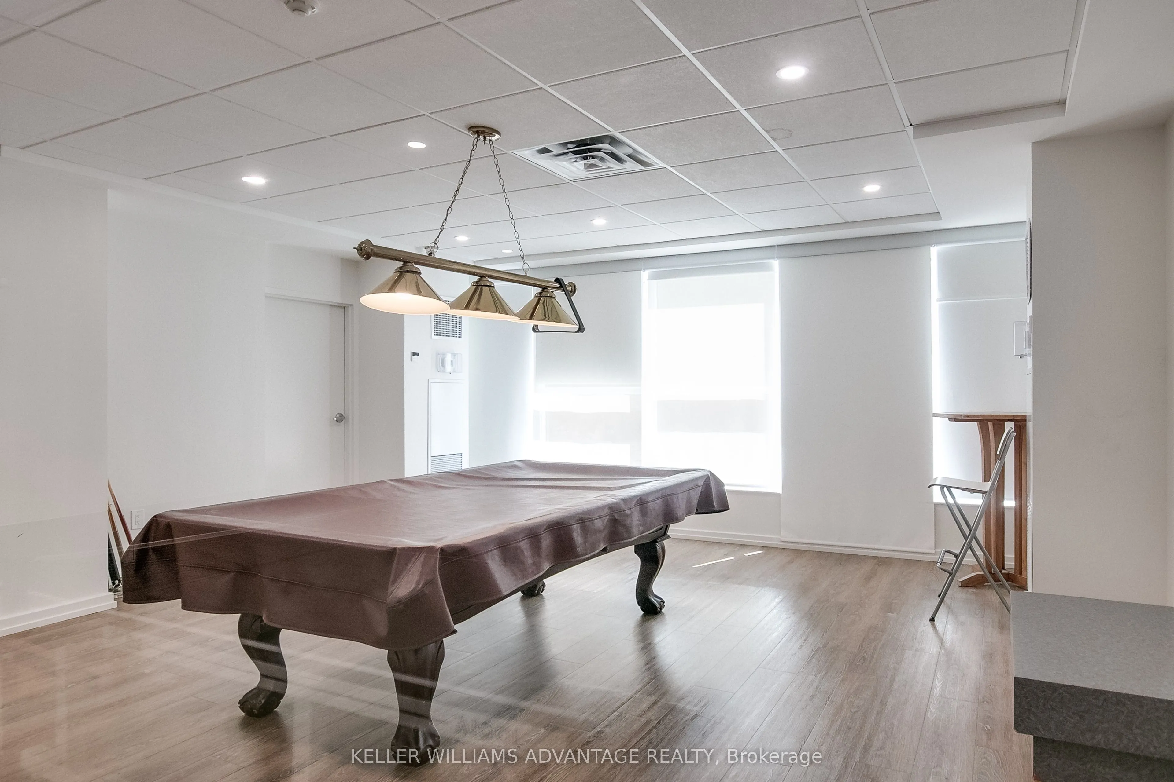 3231 Eglinton Avenue E #1006