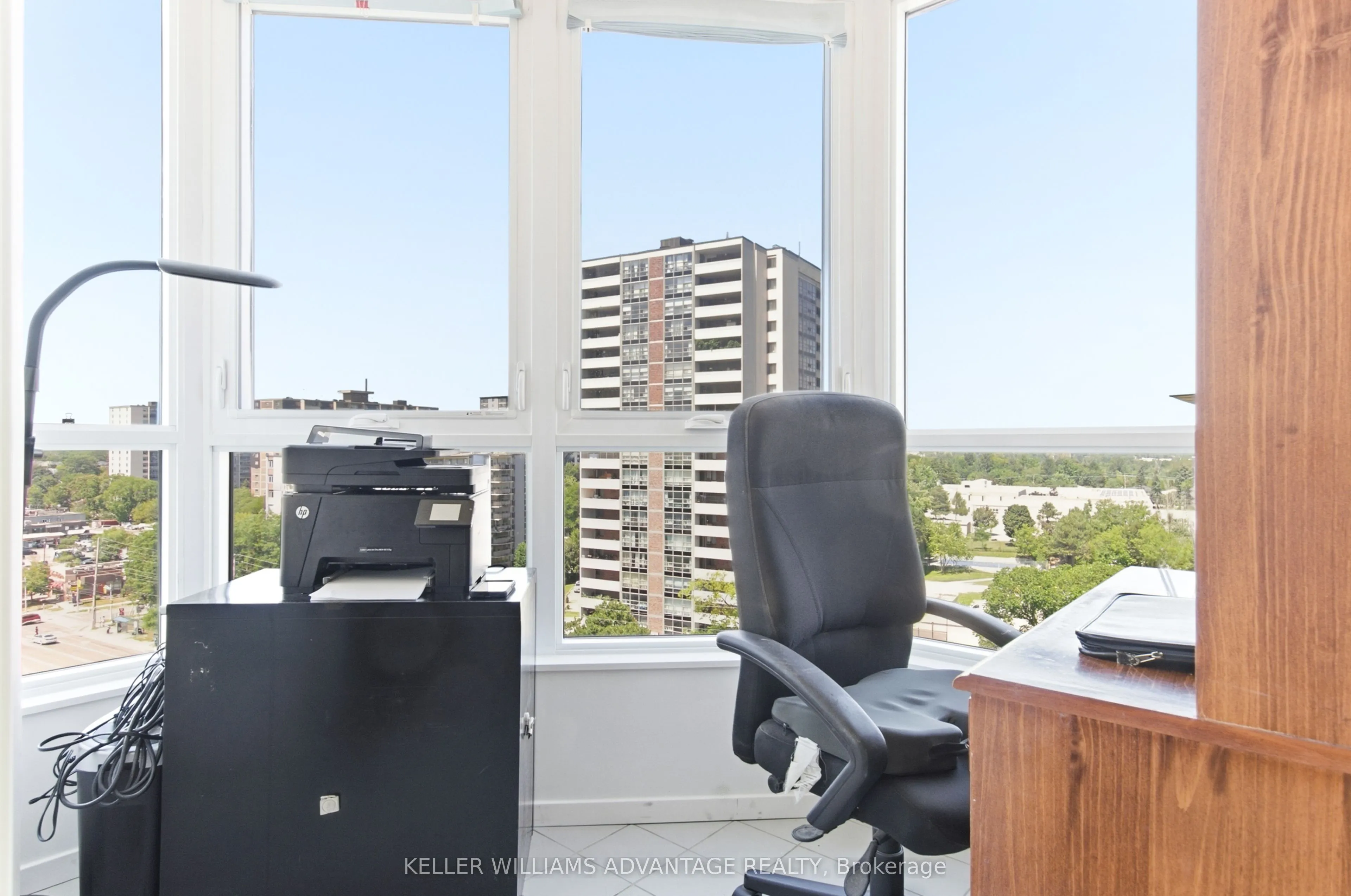 3231 Eglinton Avenue E #1006