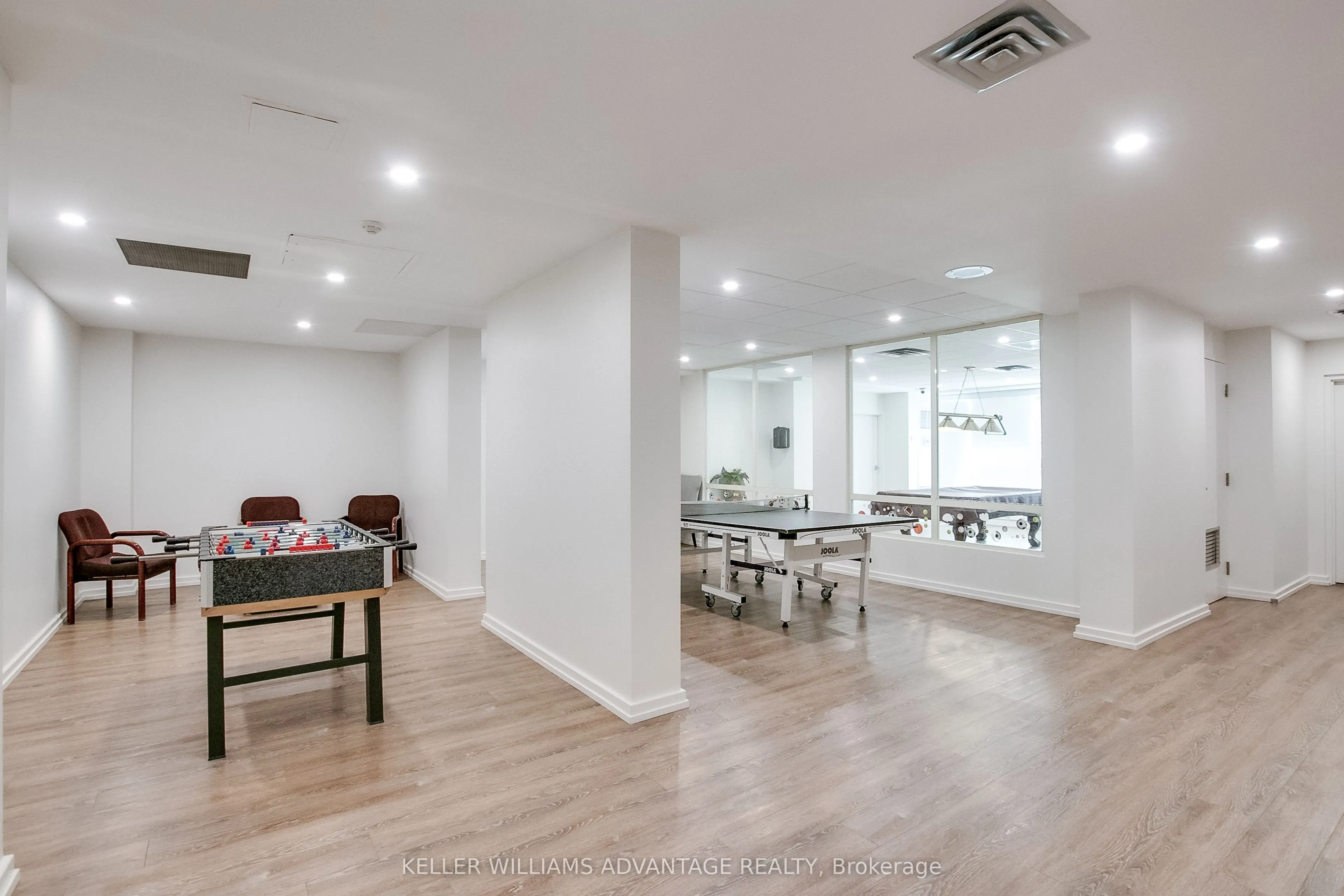 3231 Eglinton Avenue E #1006