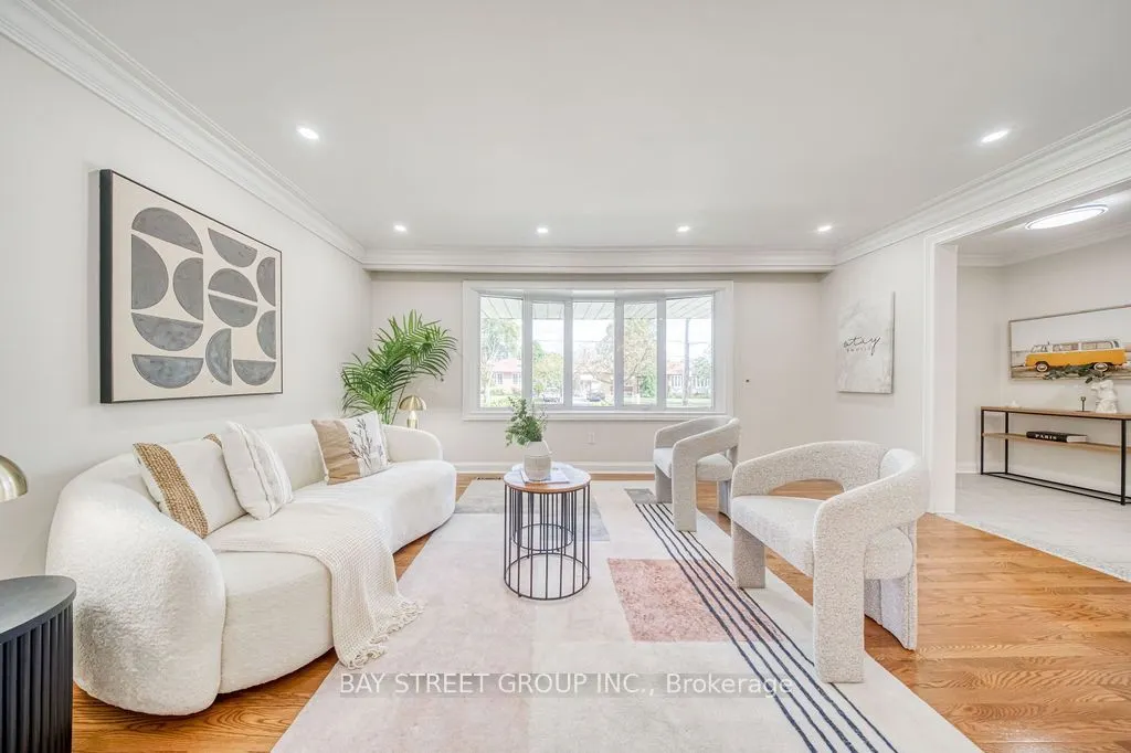 936 Scarborough Golf Clu Road