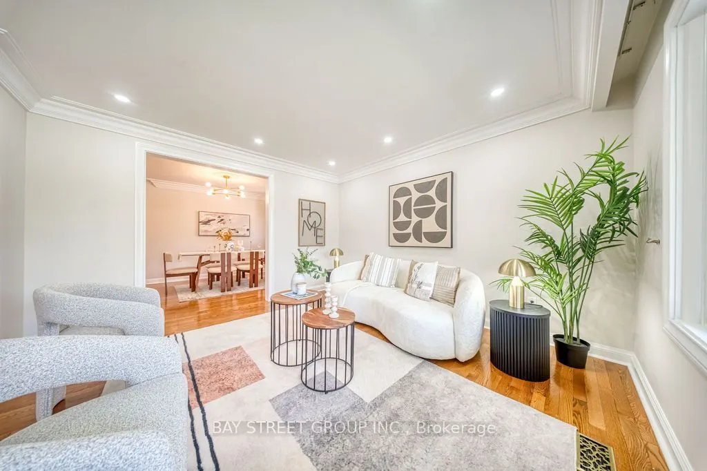936 Scarborough Golf Clu Road