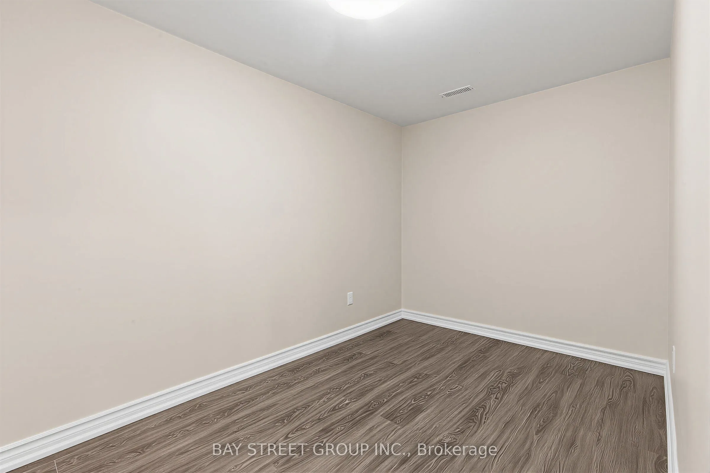 8 Amethyst Road