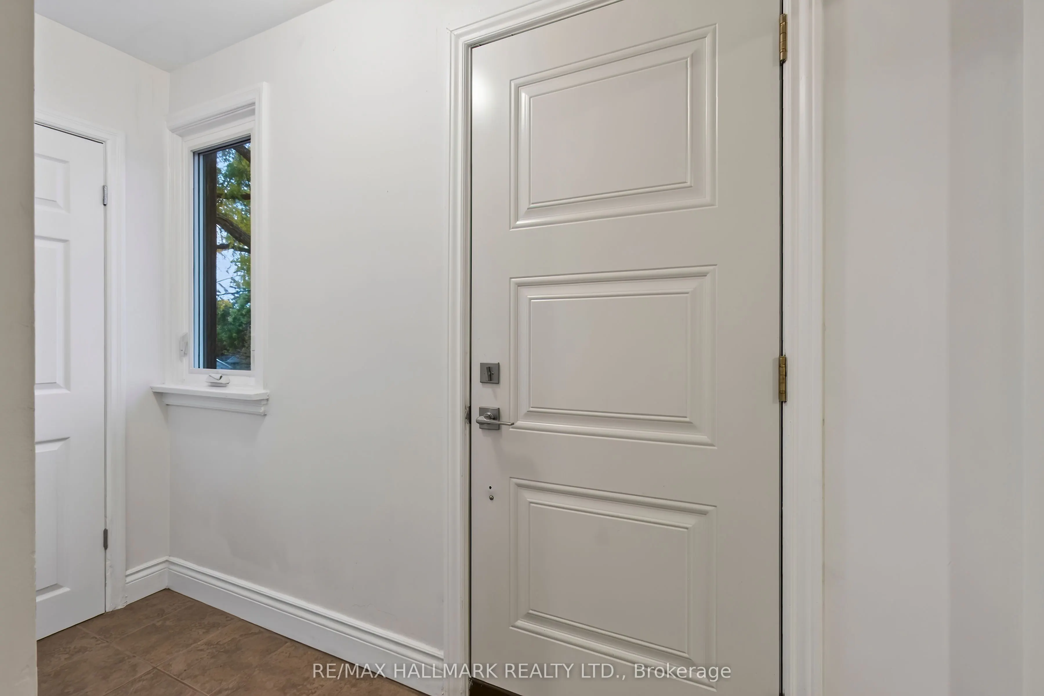 27 Bexhill Upper Avenue