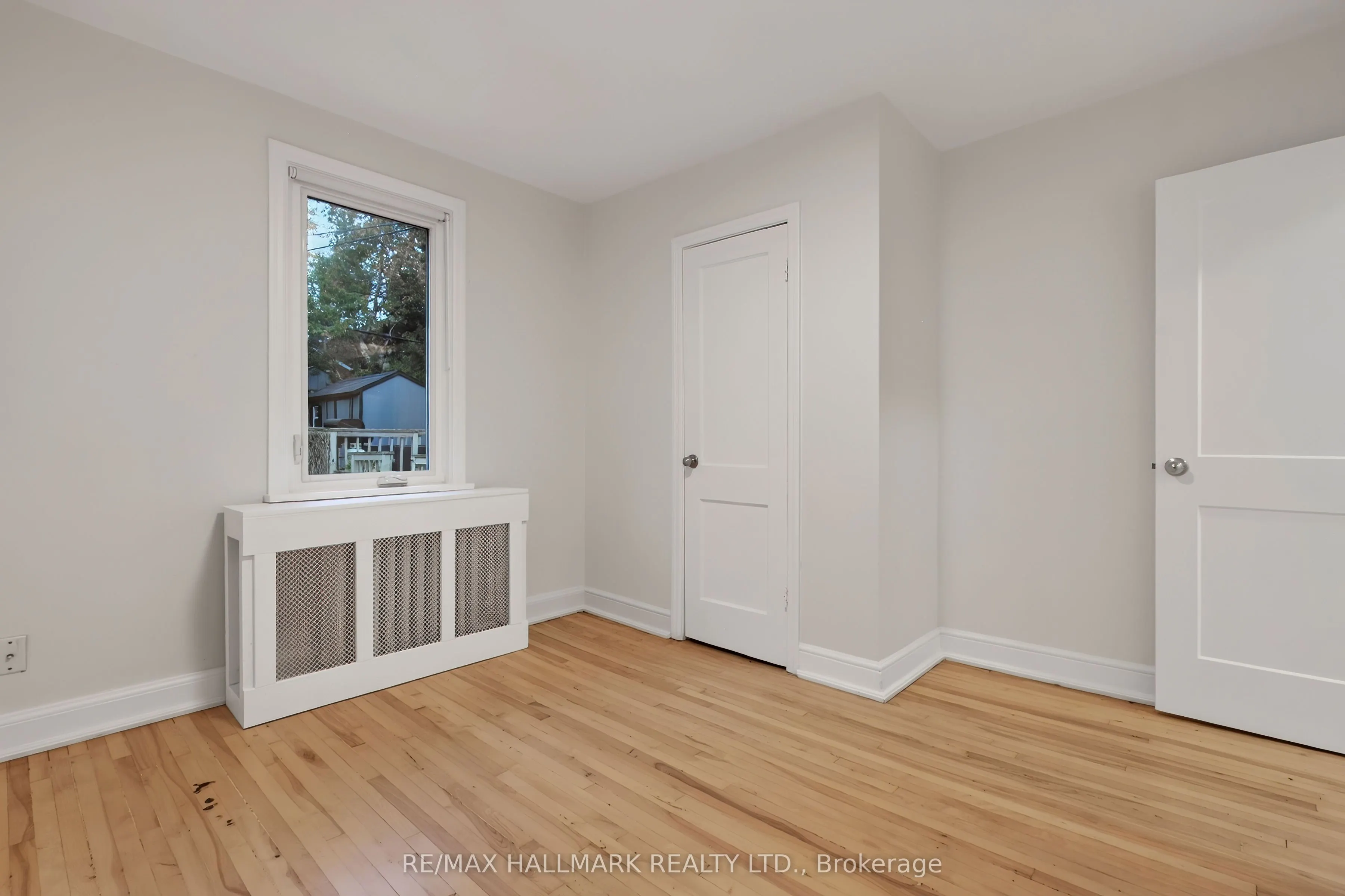 27 Bexhill Upper Avenue