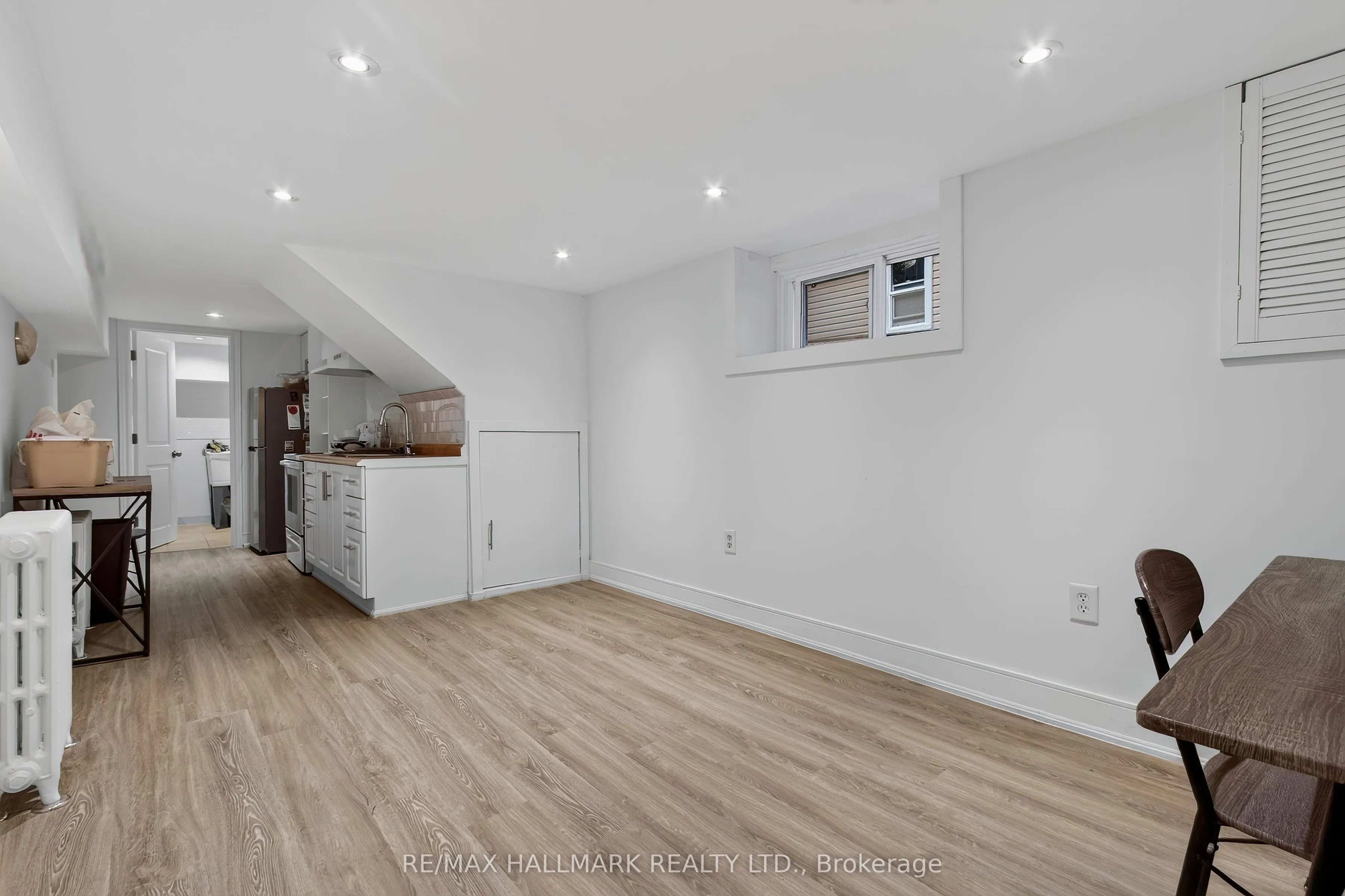 27 Bexhill Lower Avenue