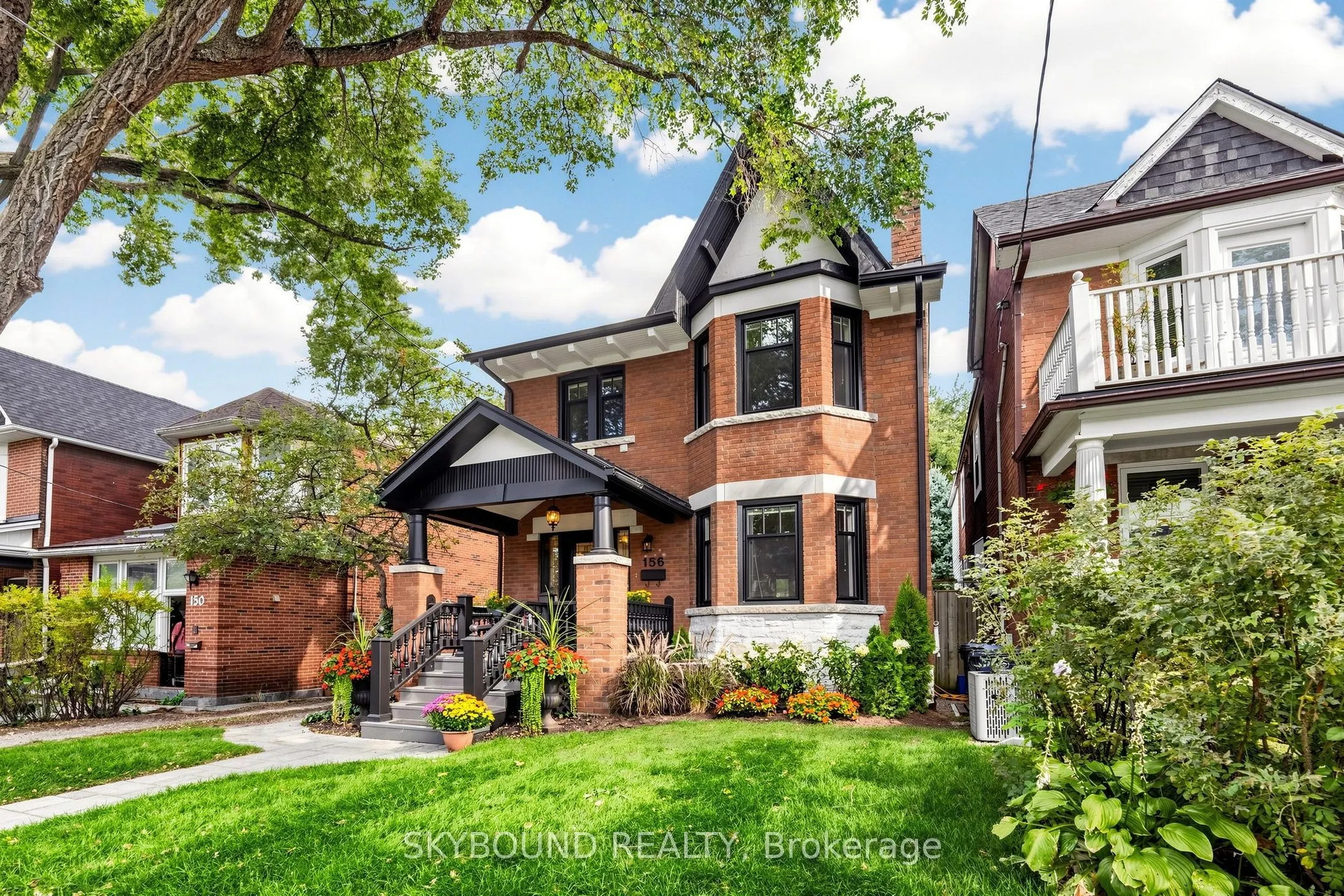 156 Hampton Avenue