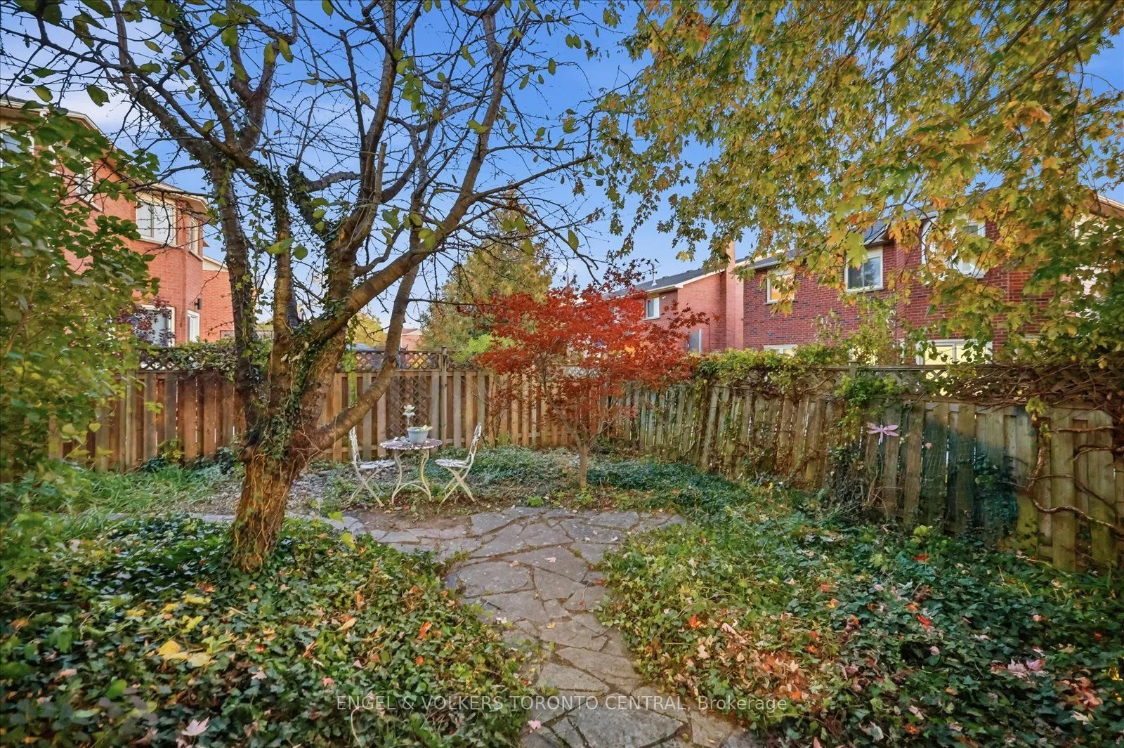 14 Hillman Drive