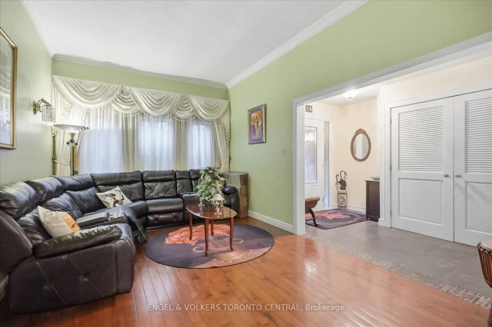 14 Hillman Drive