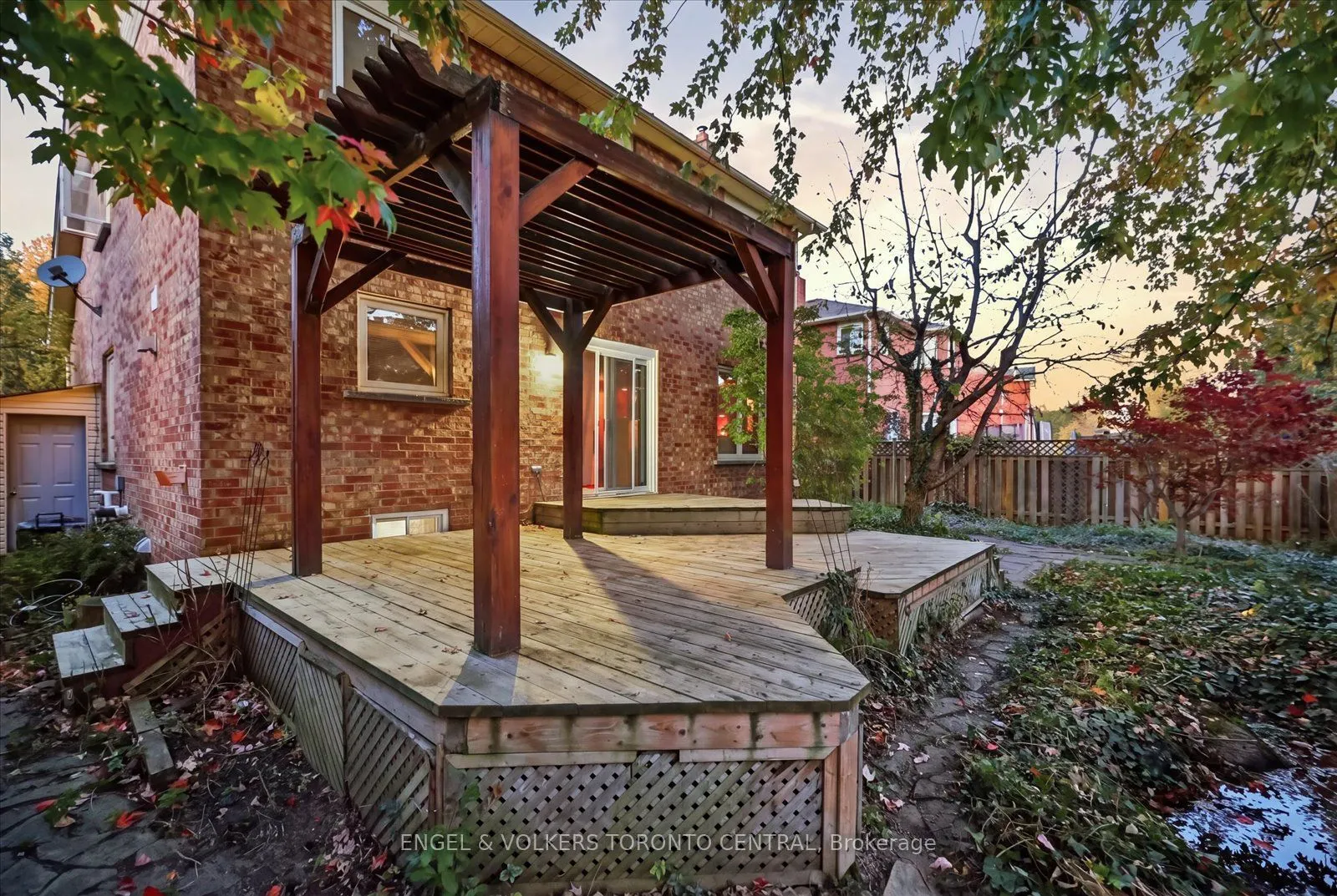 14 Hillman Drive