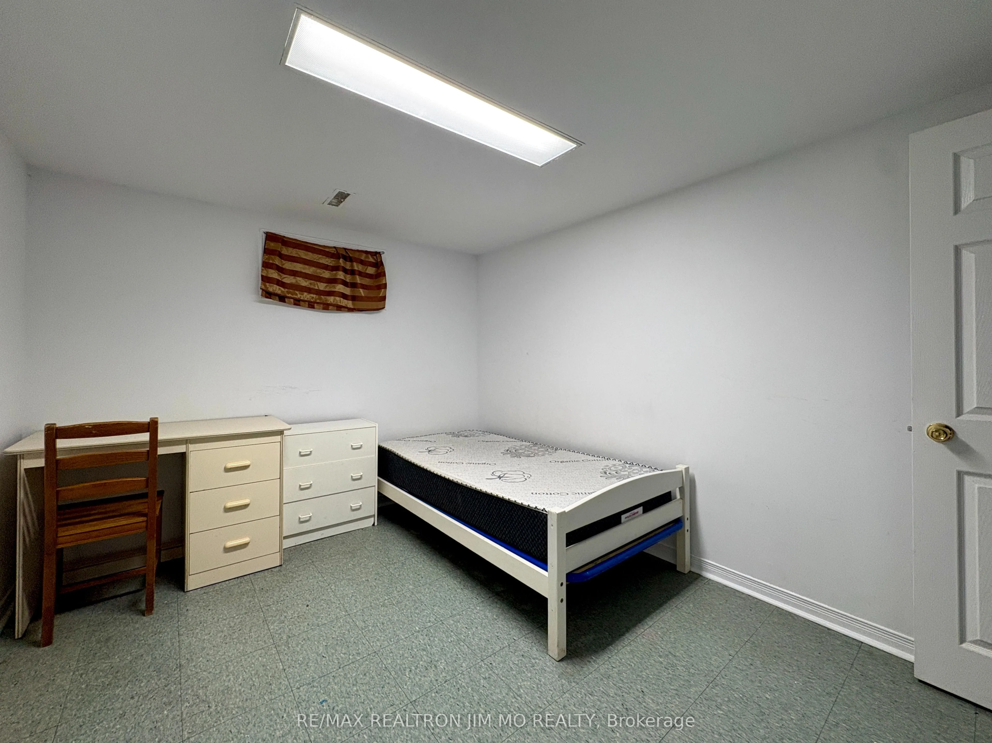 39 Hartleywood Drive #Basement