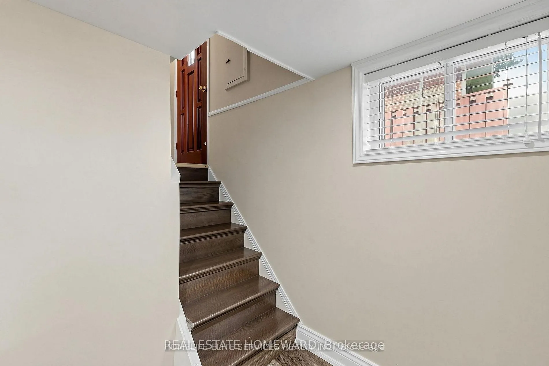48 Frey Crescent #Lower