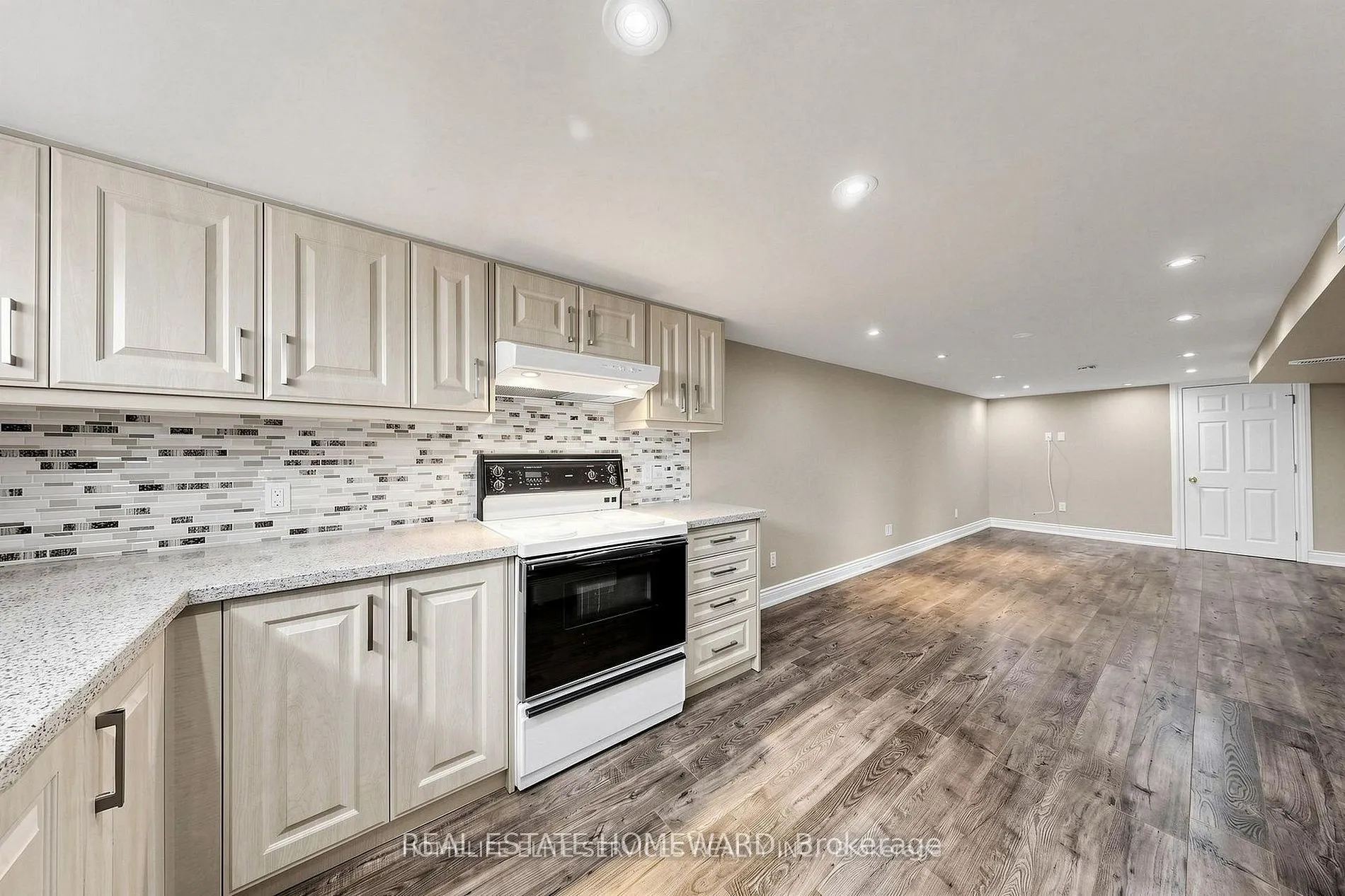 48 Frey Crescent #Lower