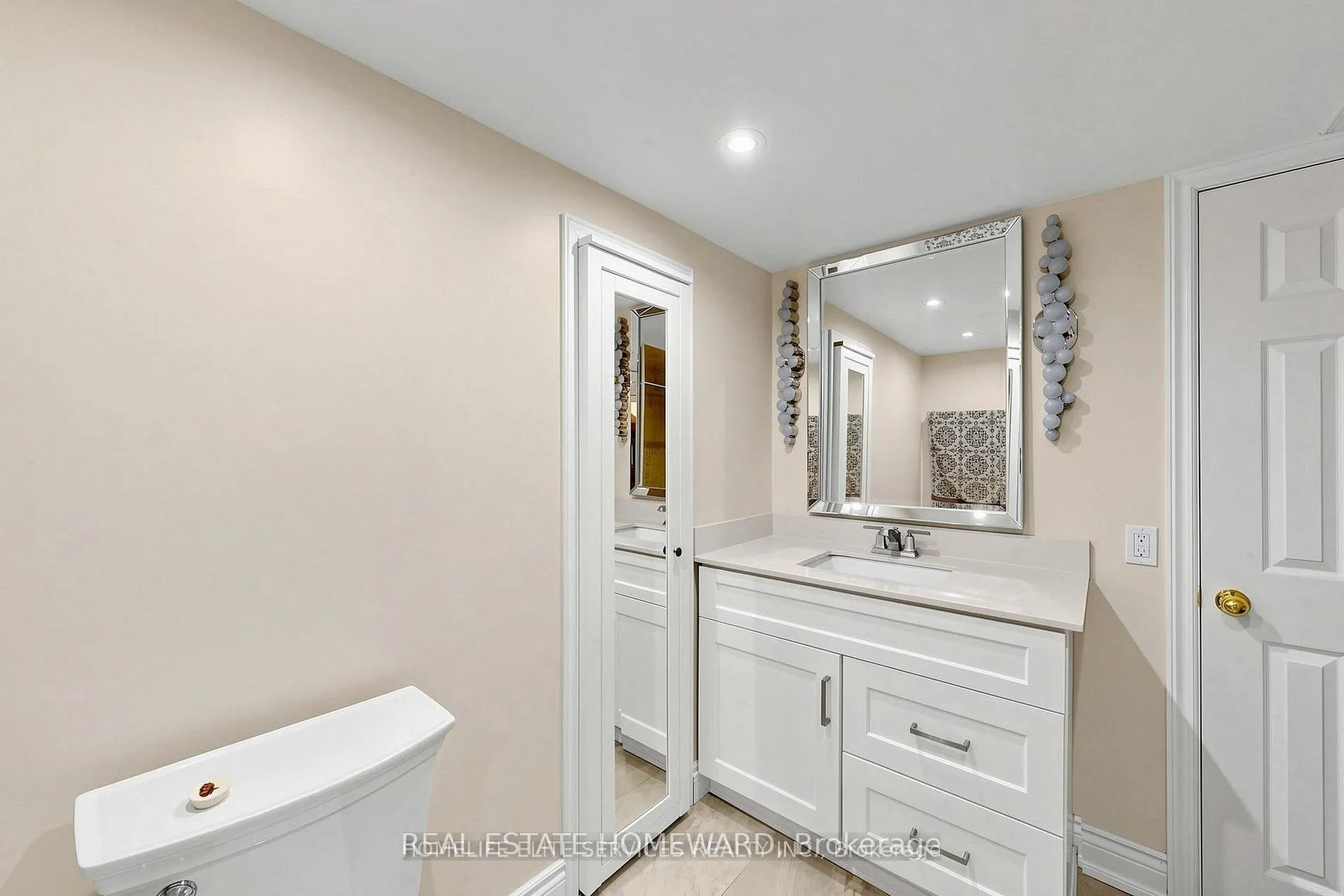 48 Frey Crescent #Lower