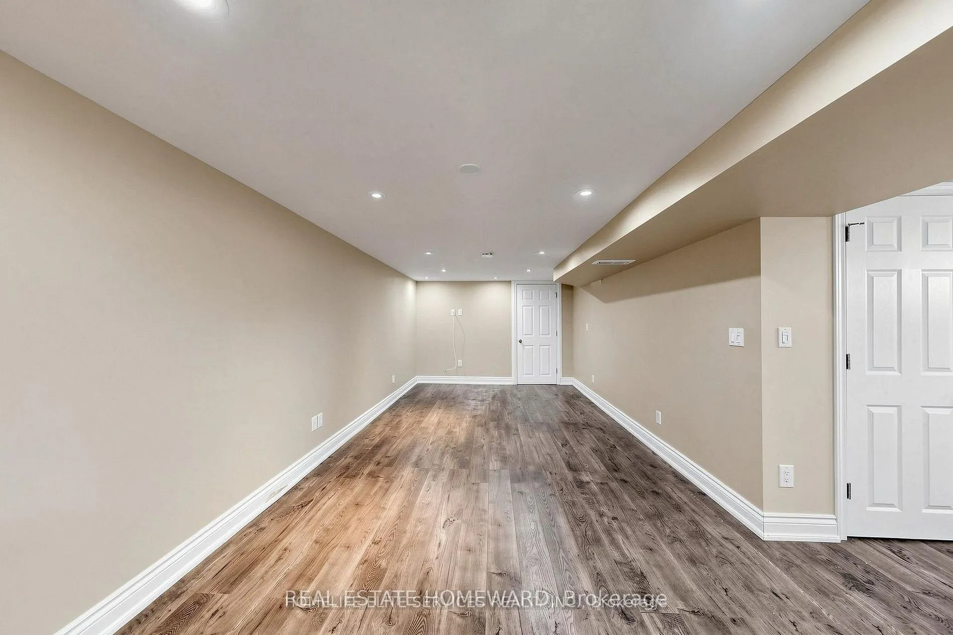 48 Frey Crescent #Lower