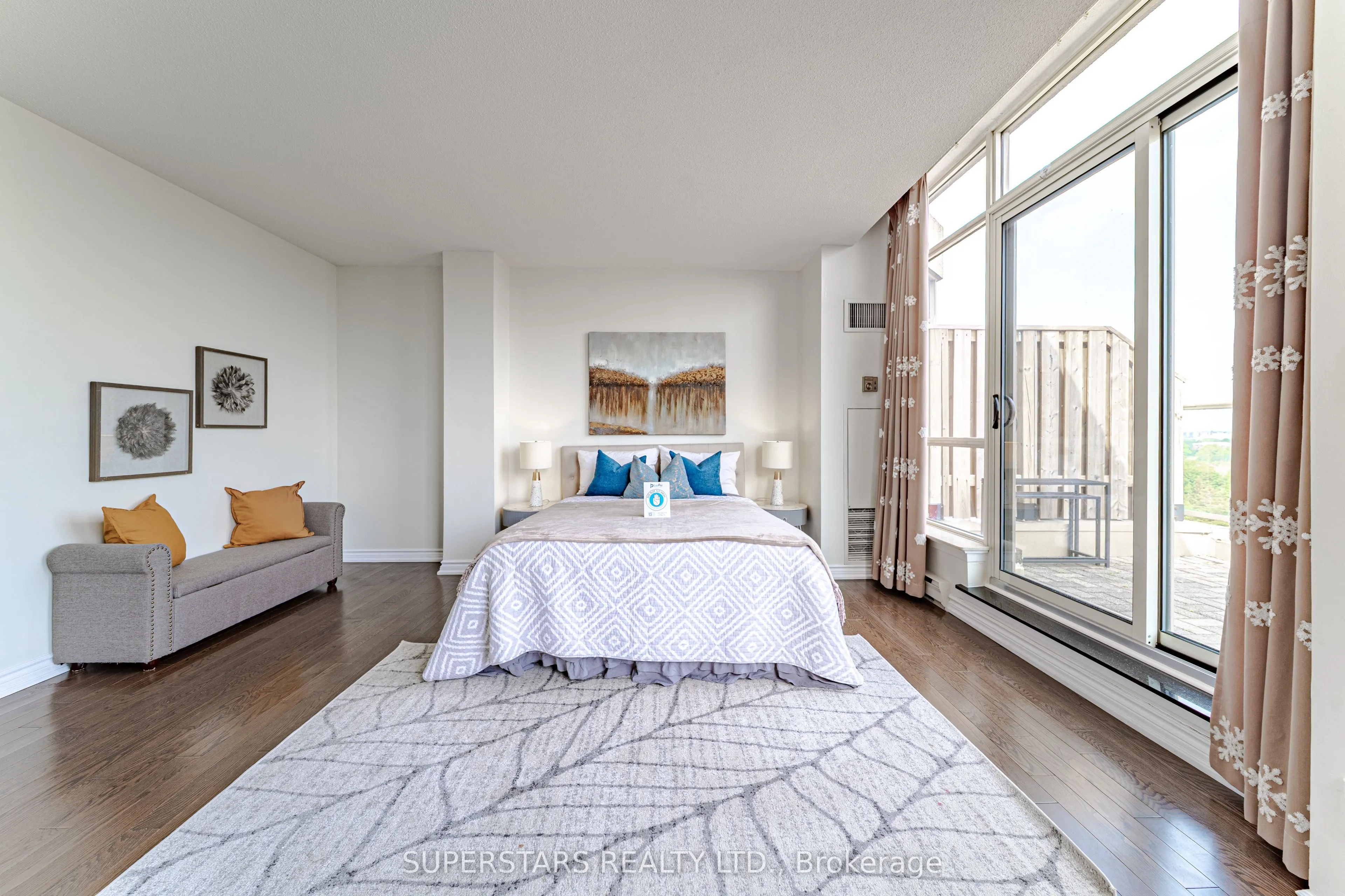 20 Guildwood Parkway #PH14