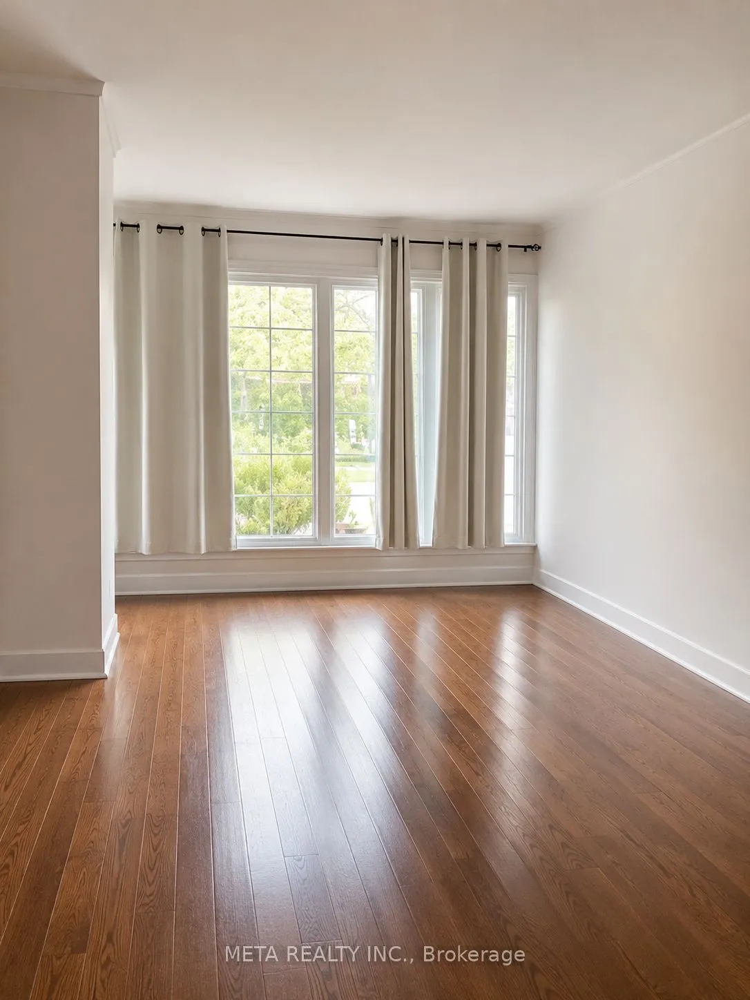 540 Mccowan Road #Main Floor