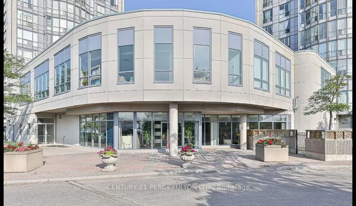 2550 Lawrence Avenue E #721