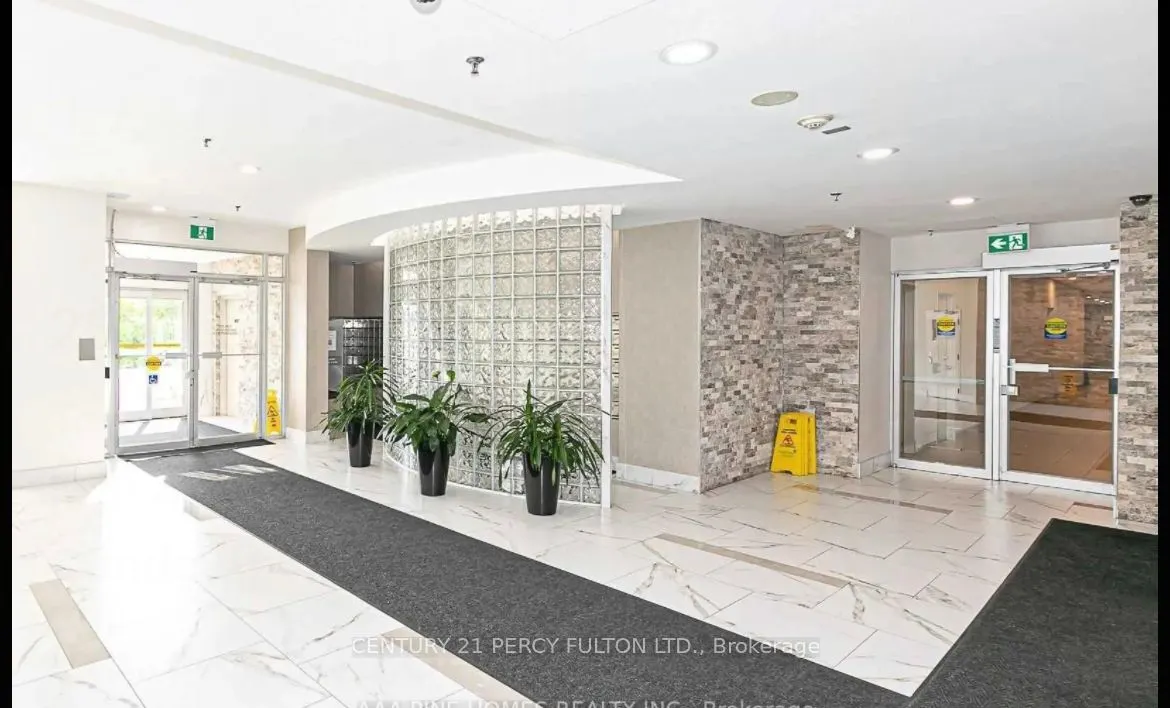 2550 Lawrence Avenue E #721
