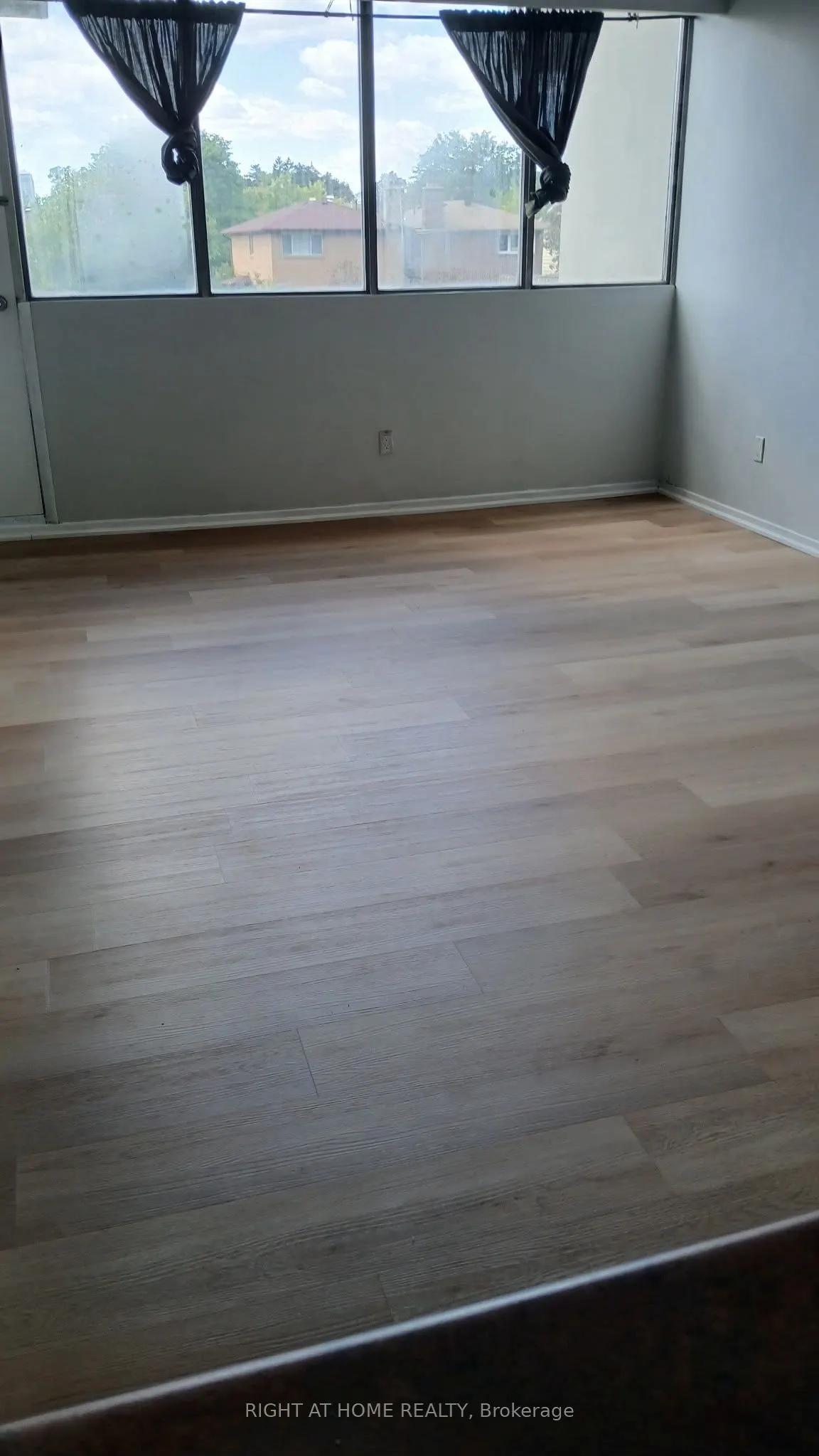 40 Bay Mills Boulevard #401