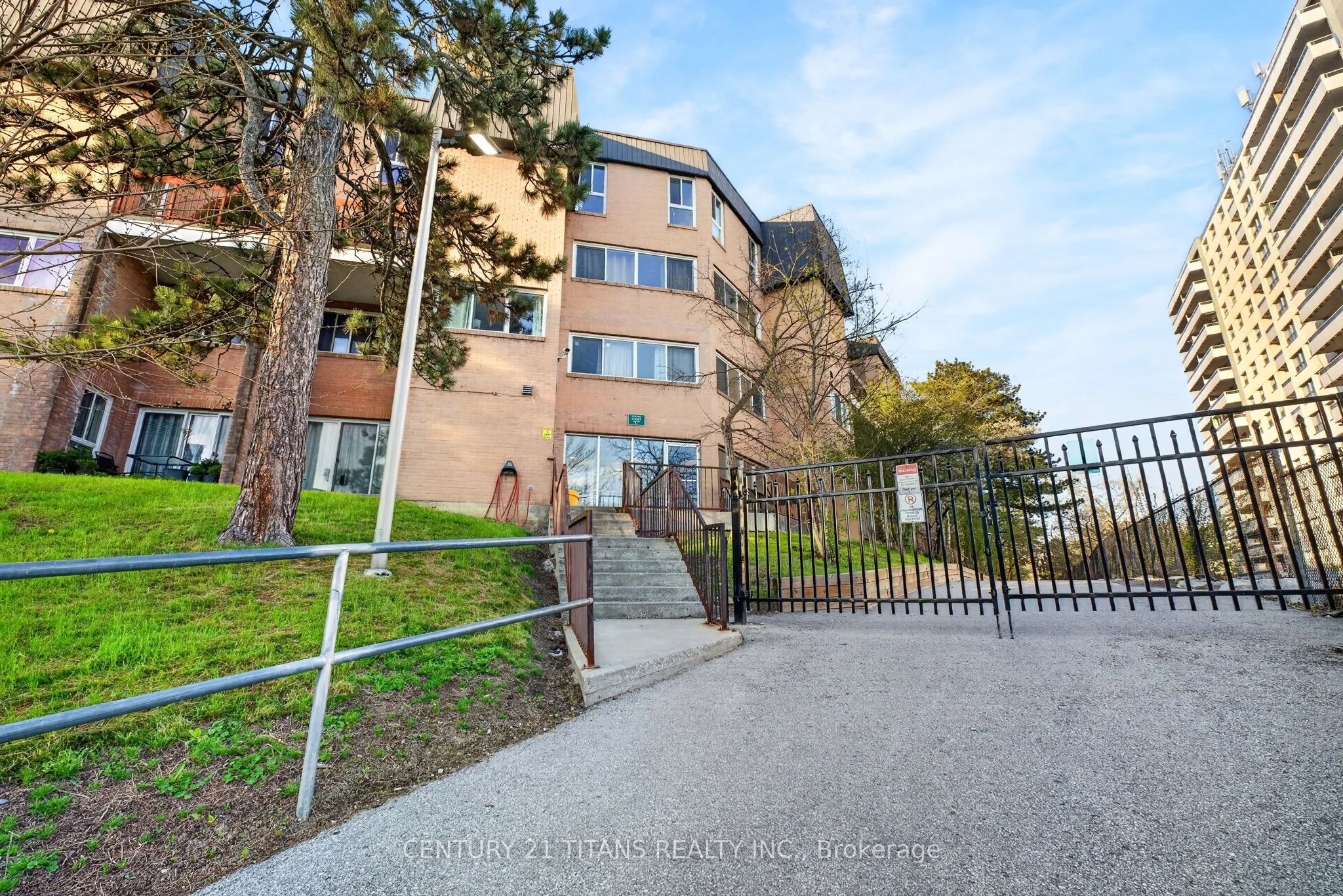 100 Mornelle Court #1018