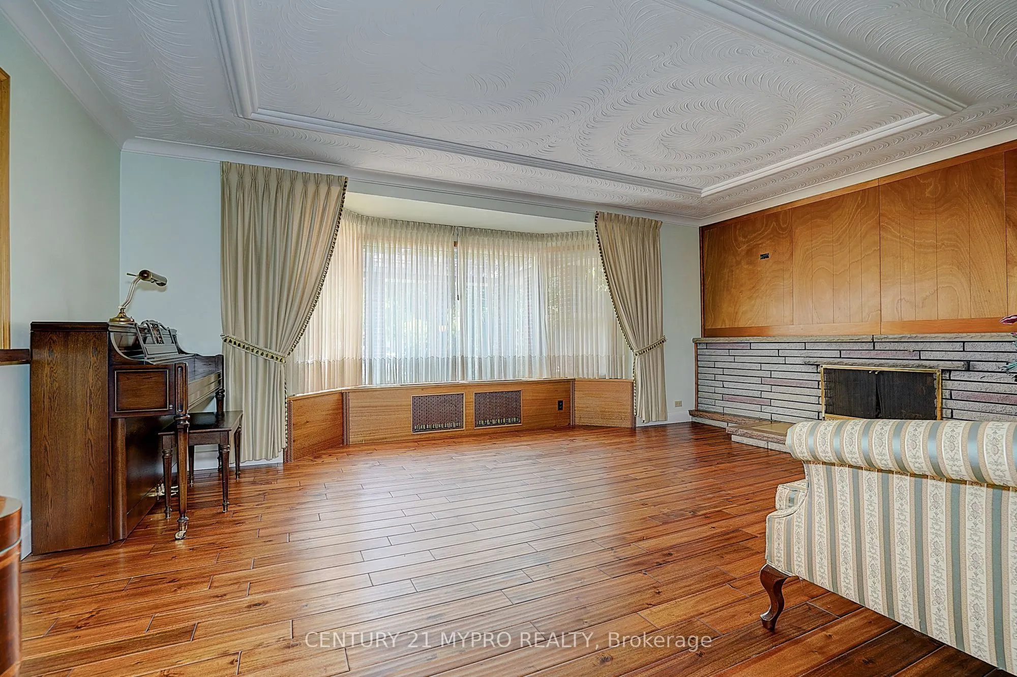 80A Rosemount Drive
