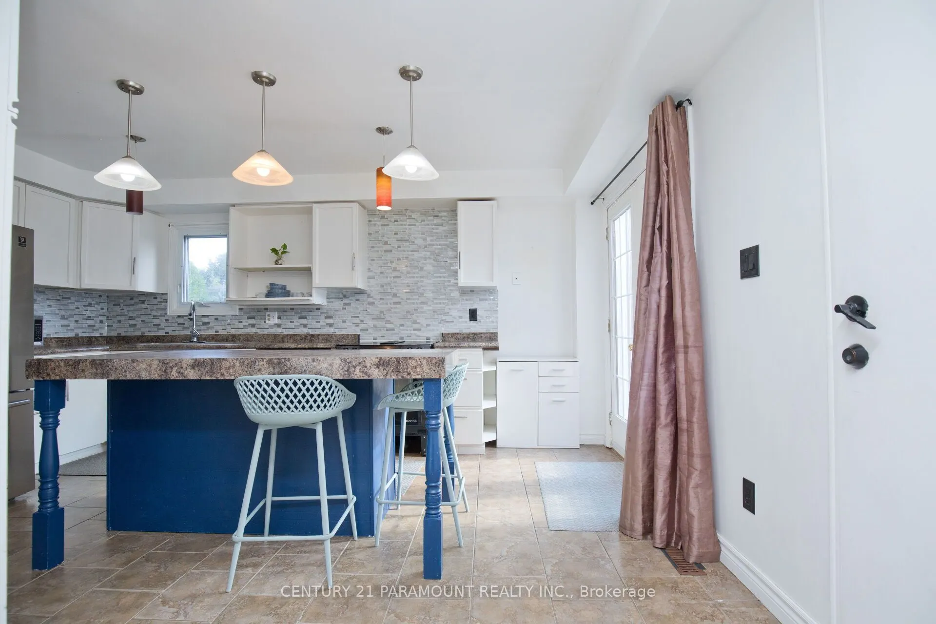 888 Sproule Crescent