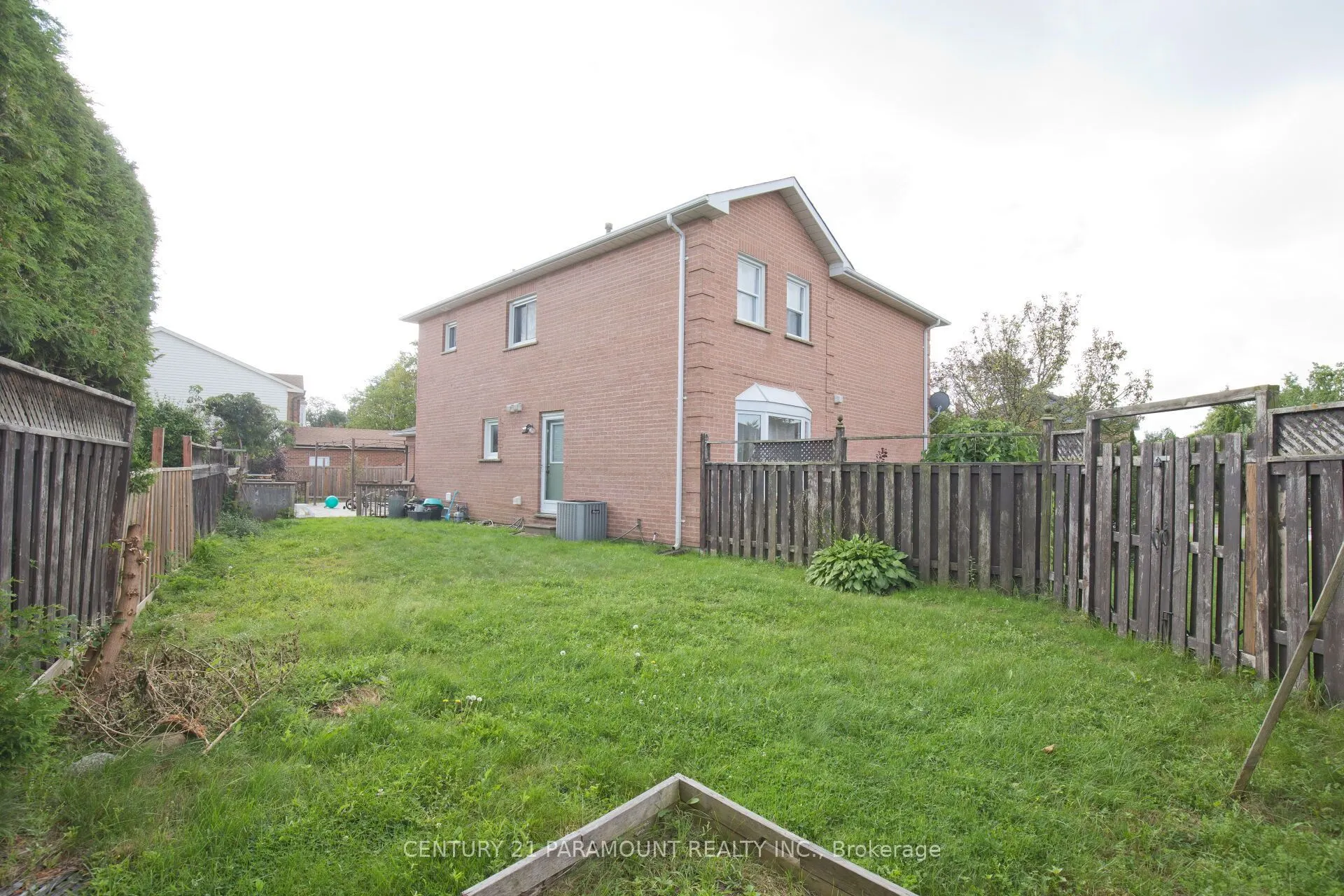 888 Sproule Crescent
