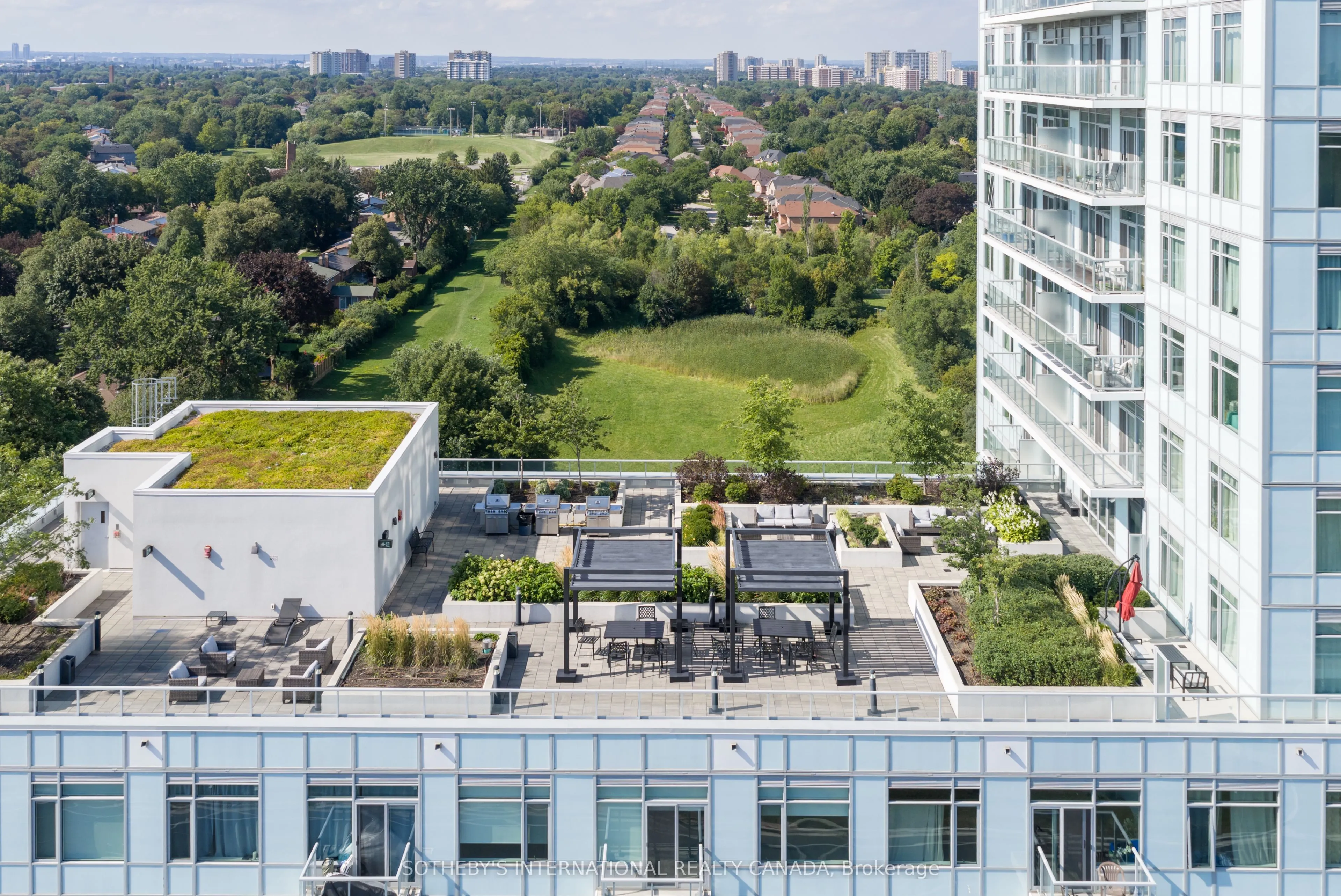 3220 Sheppard Avenue E #809