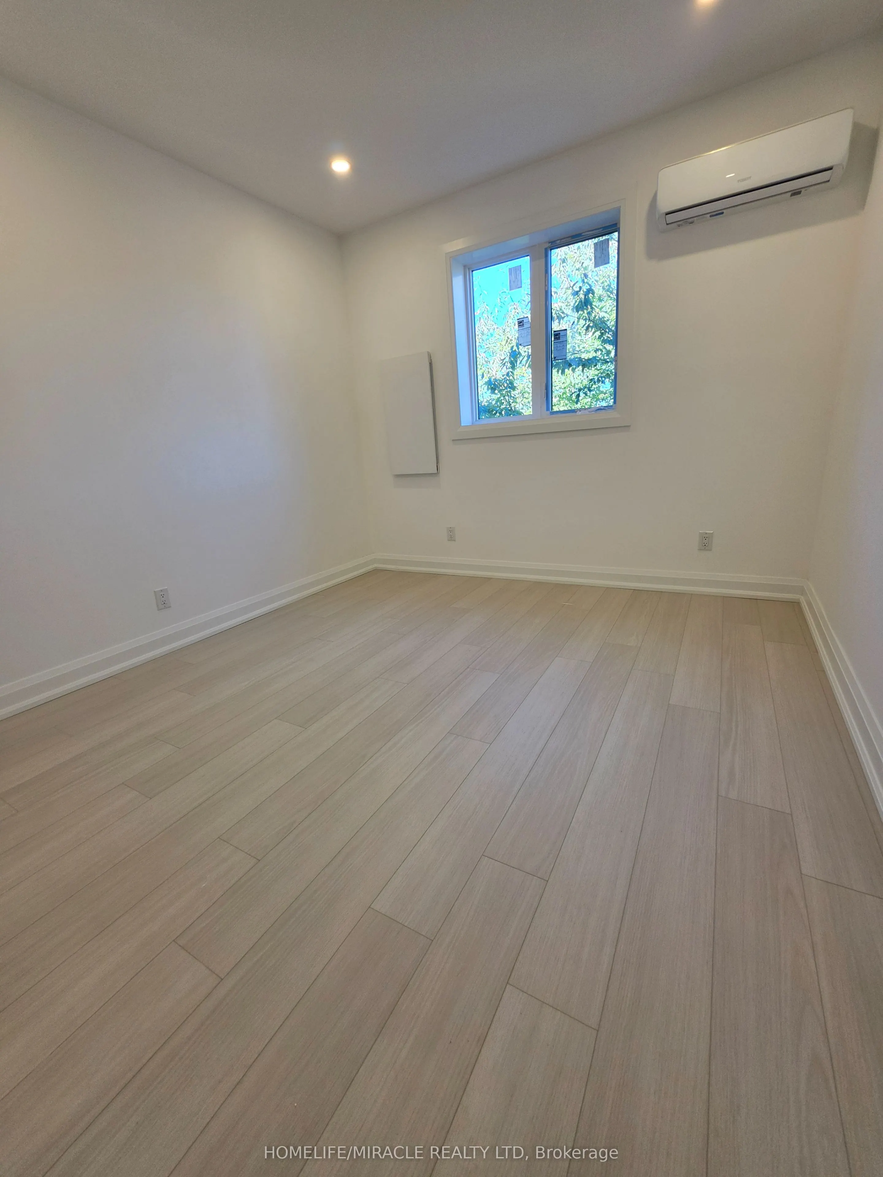 22 Rossander Court #Upper U3