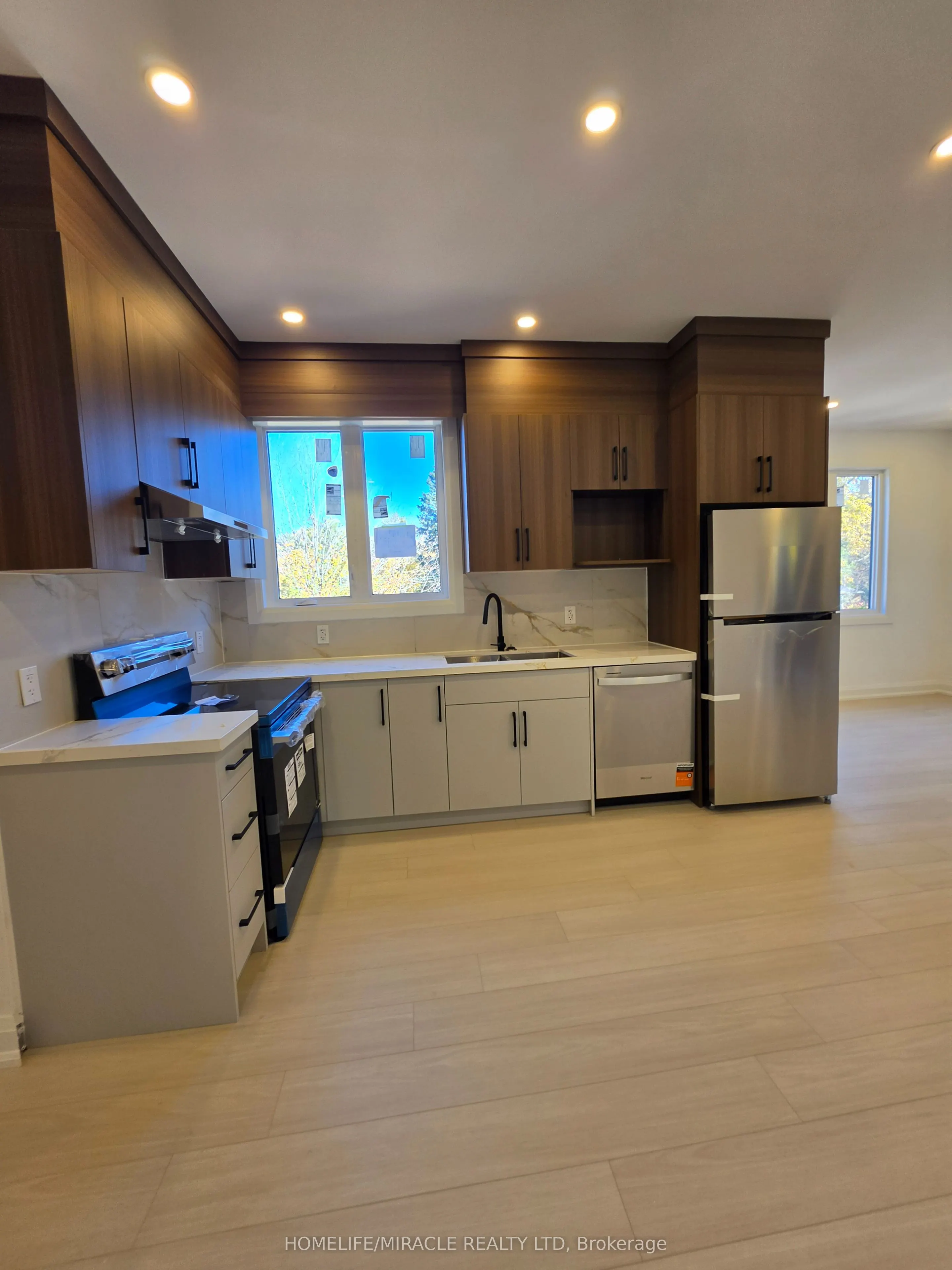 22 Rossander Court #Upper U3