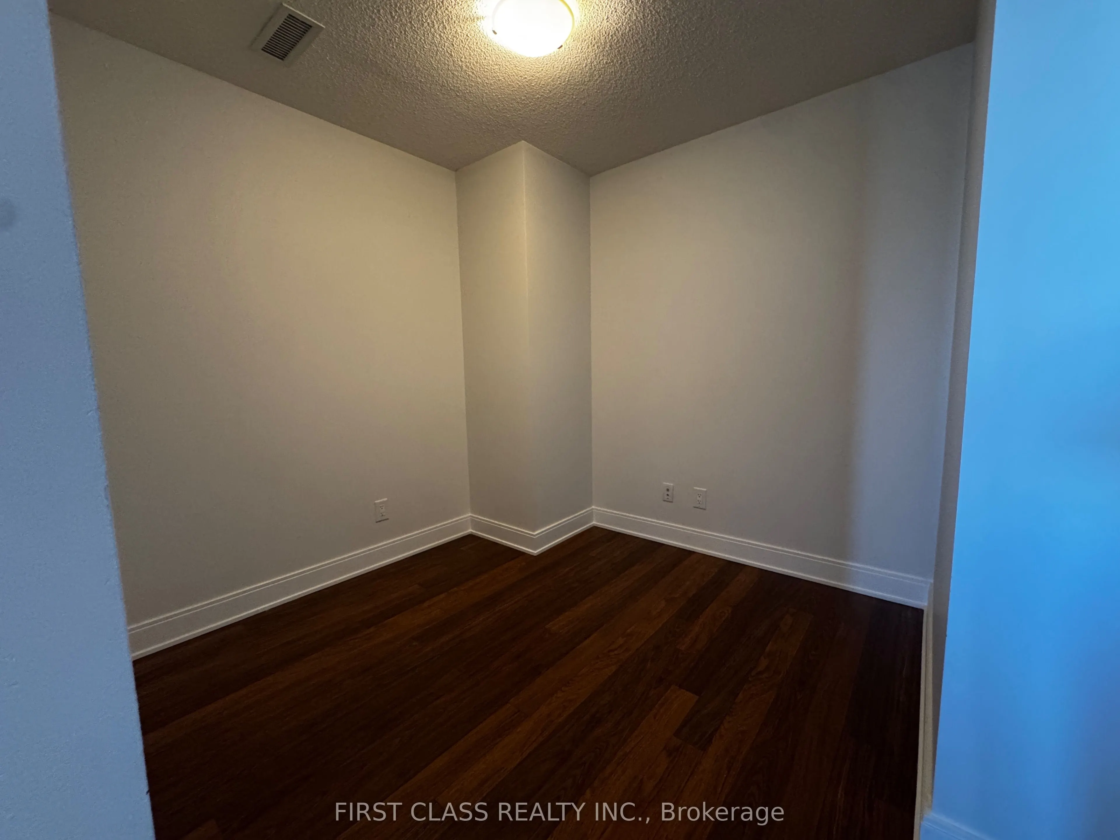 125 Village Green Square #3610
