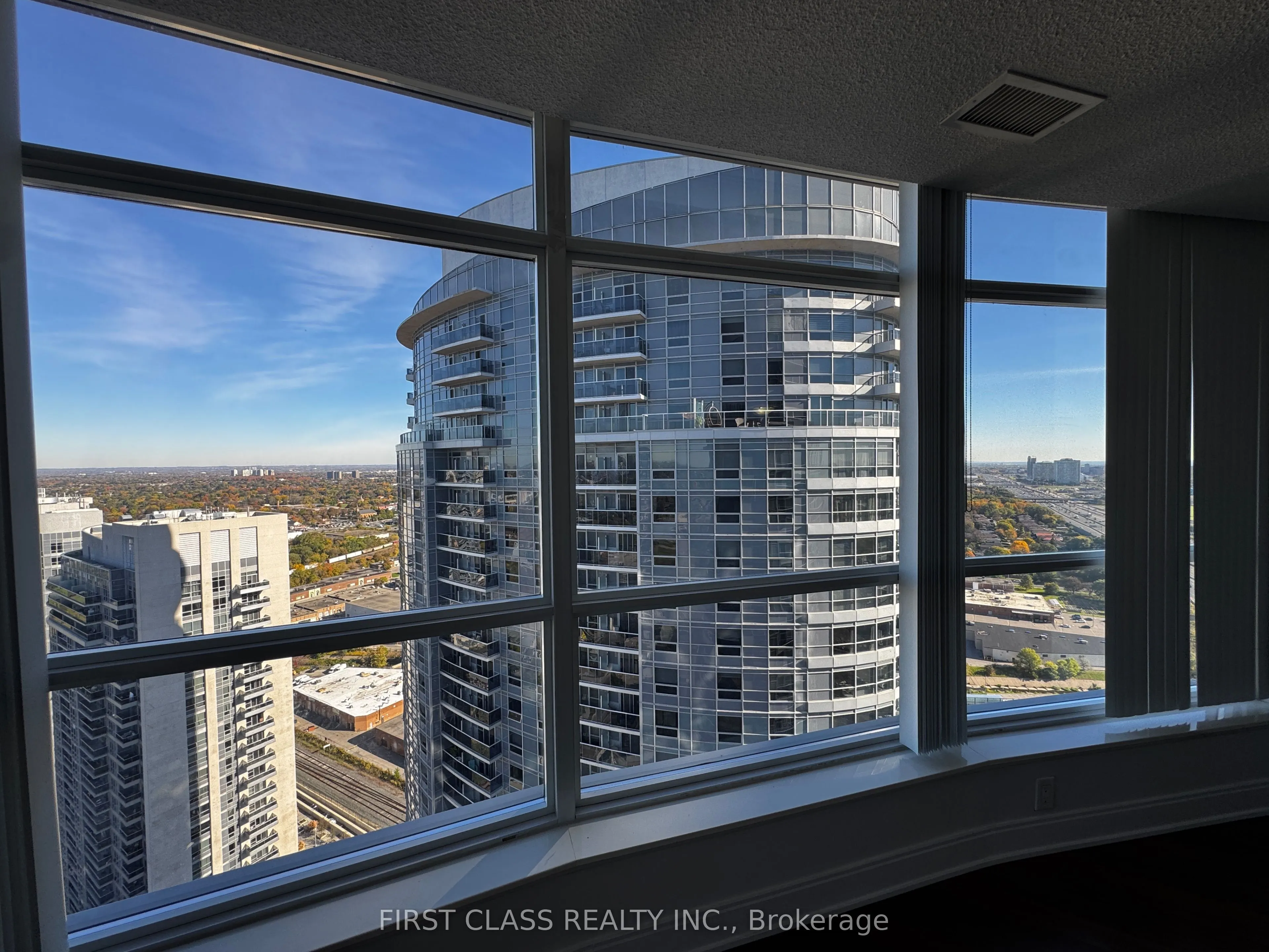 125 Village Green Square #3610