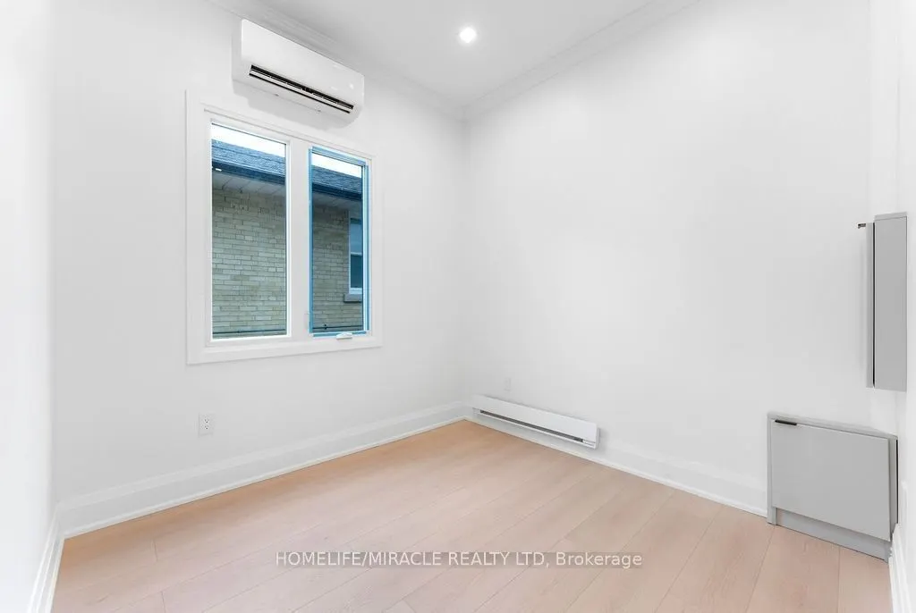 22 Rossander Court #Garden suite