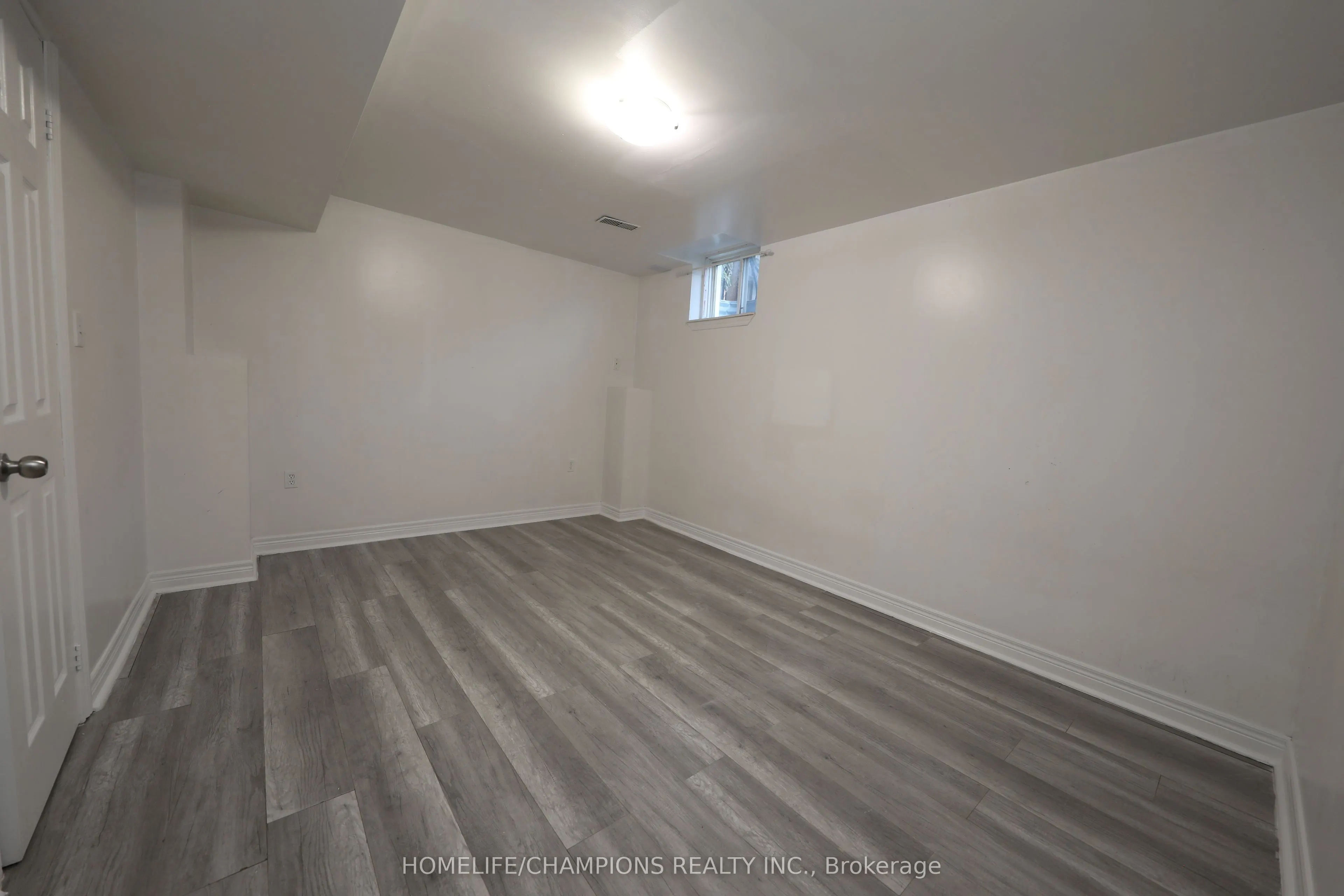 38 Bobolink Avenue