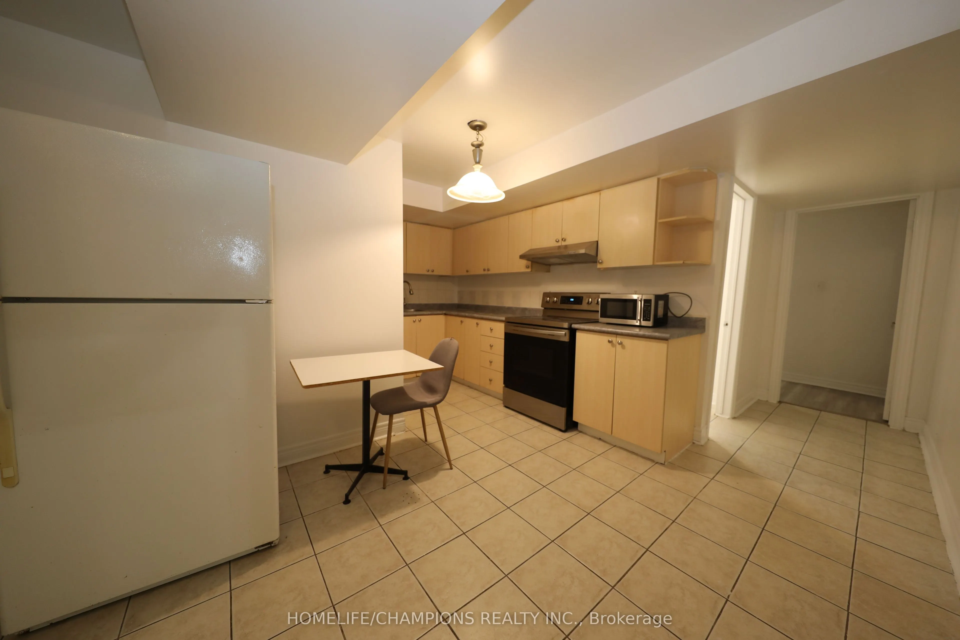 38 Bobolink Avenue