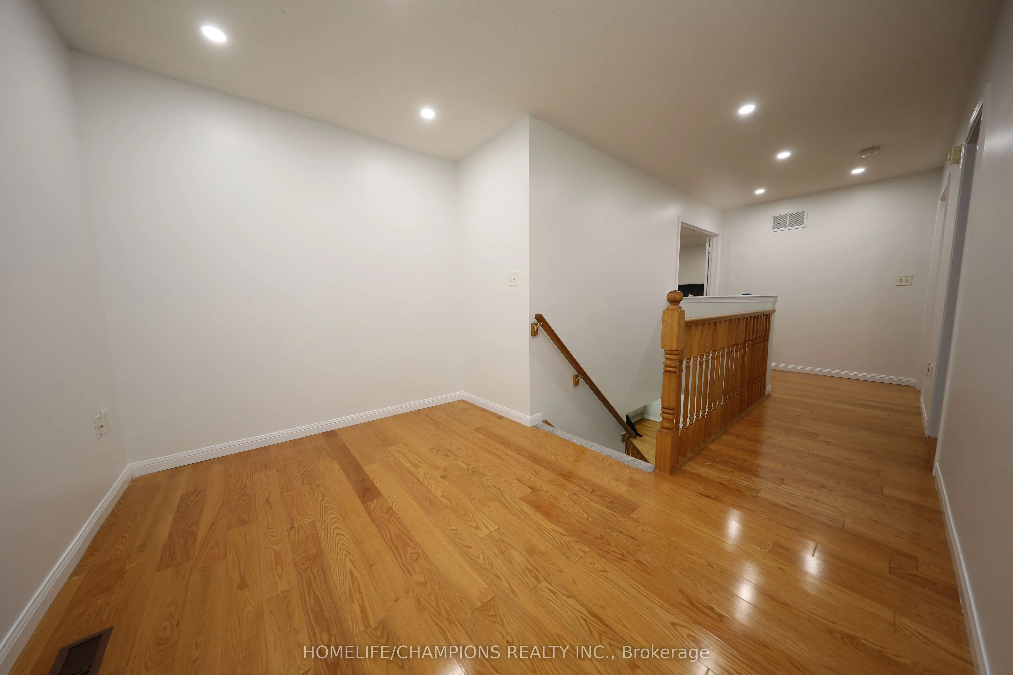 38 Bobolink Avenue