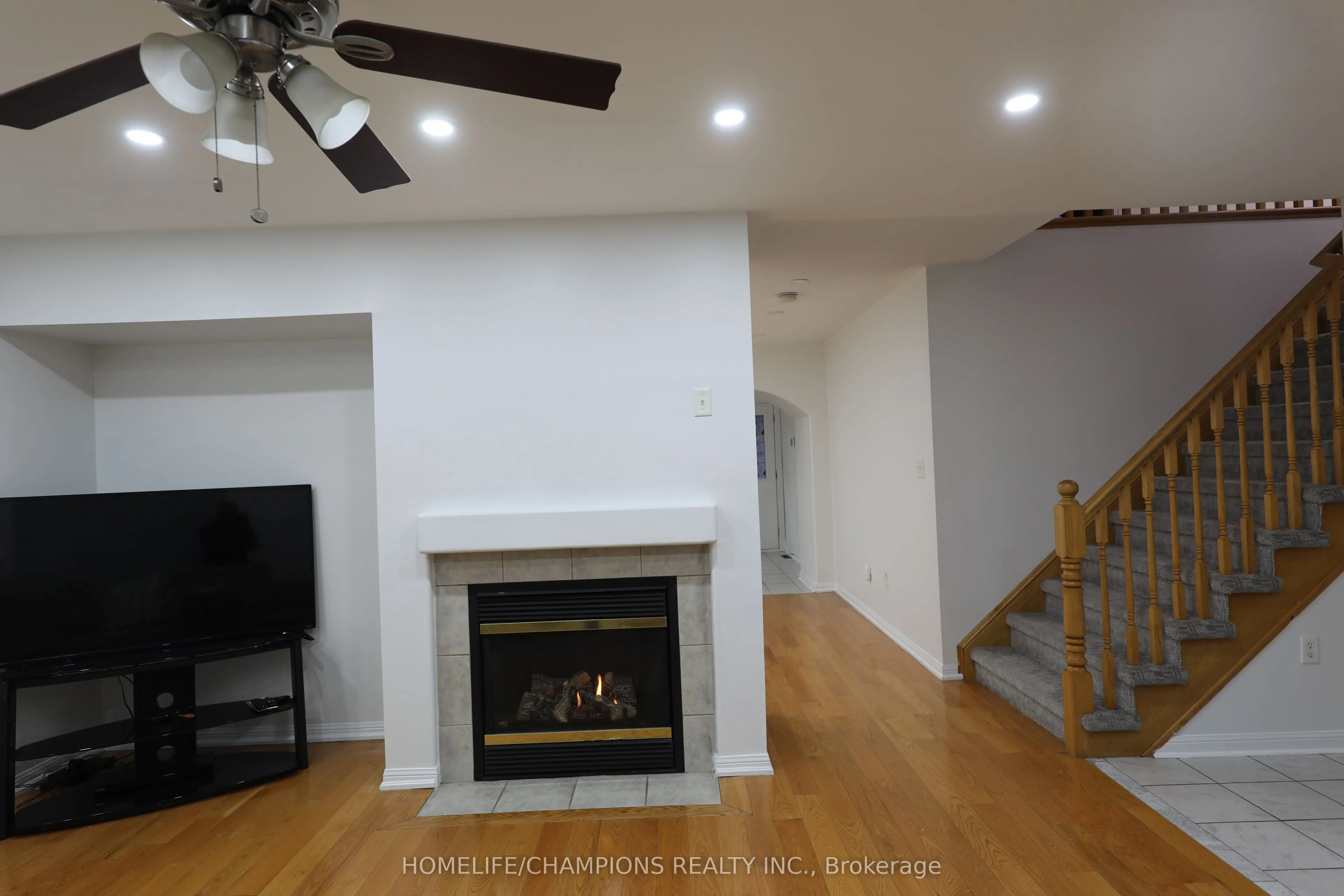 38 Bobolink Avenue