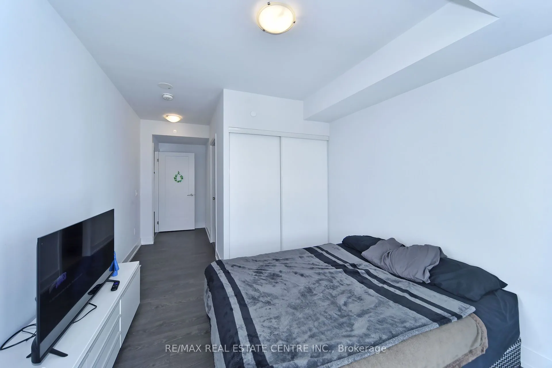 2550 Simcoe Street #1216