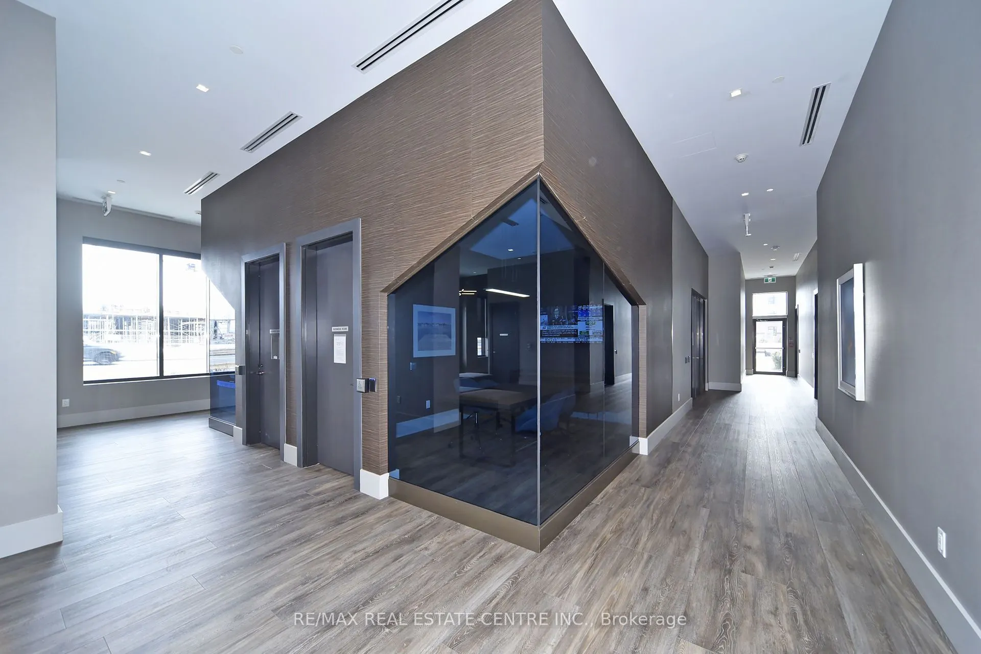 2550 Simcoe Street #1216