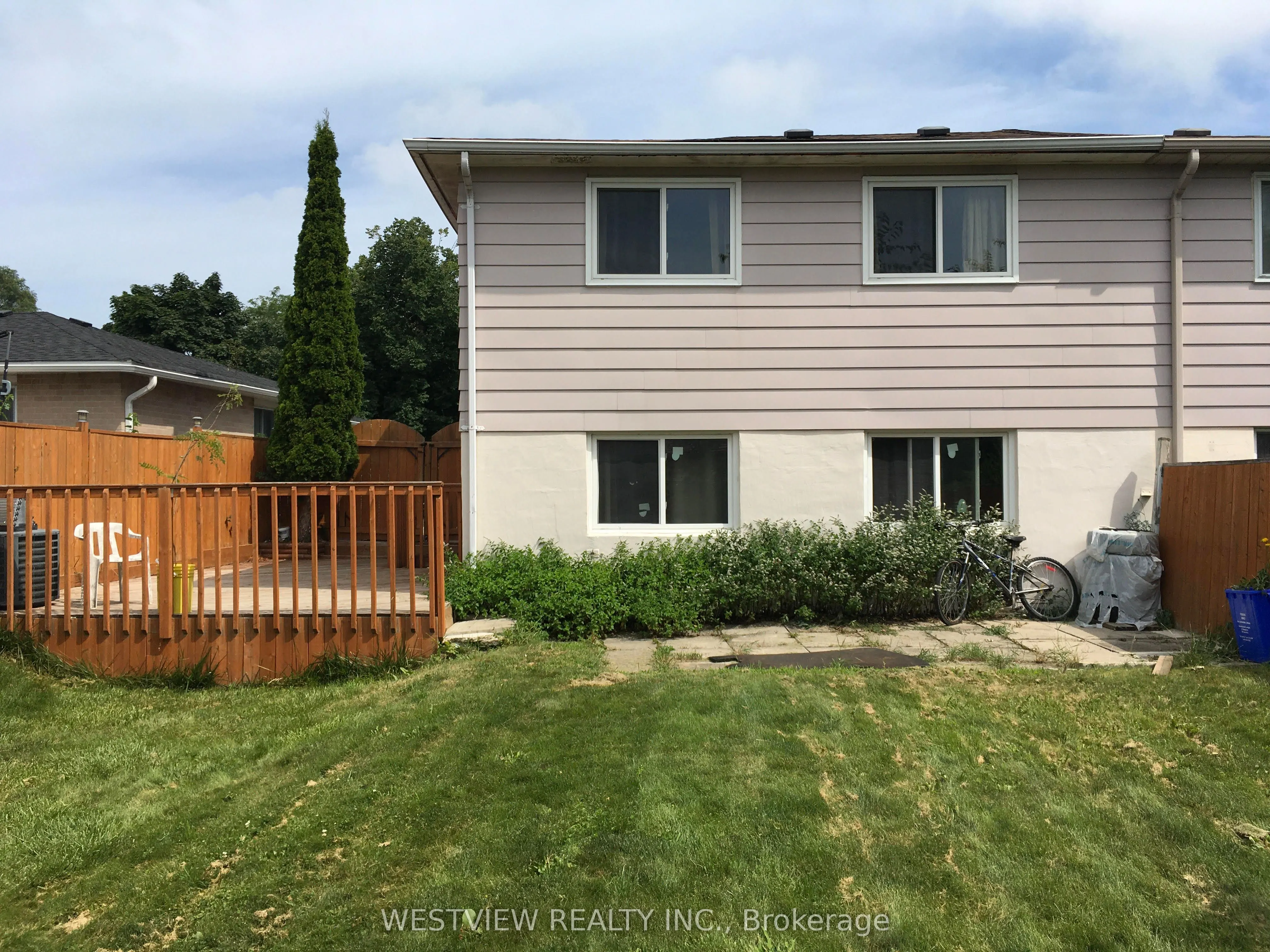 19 Coxworth Crescent