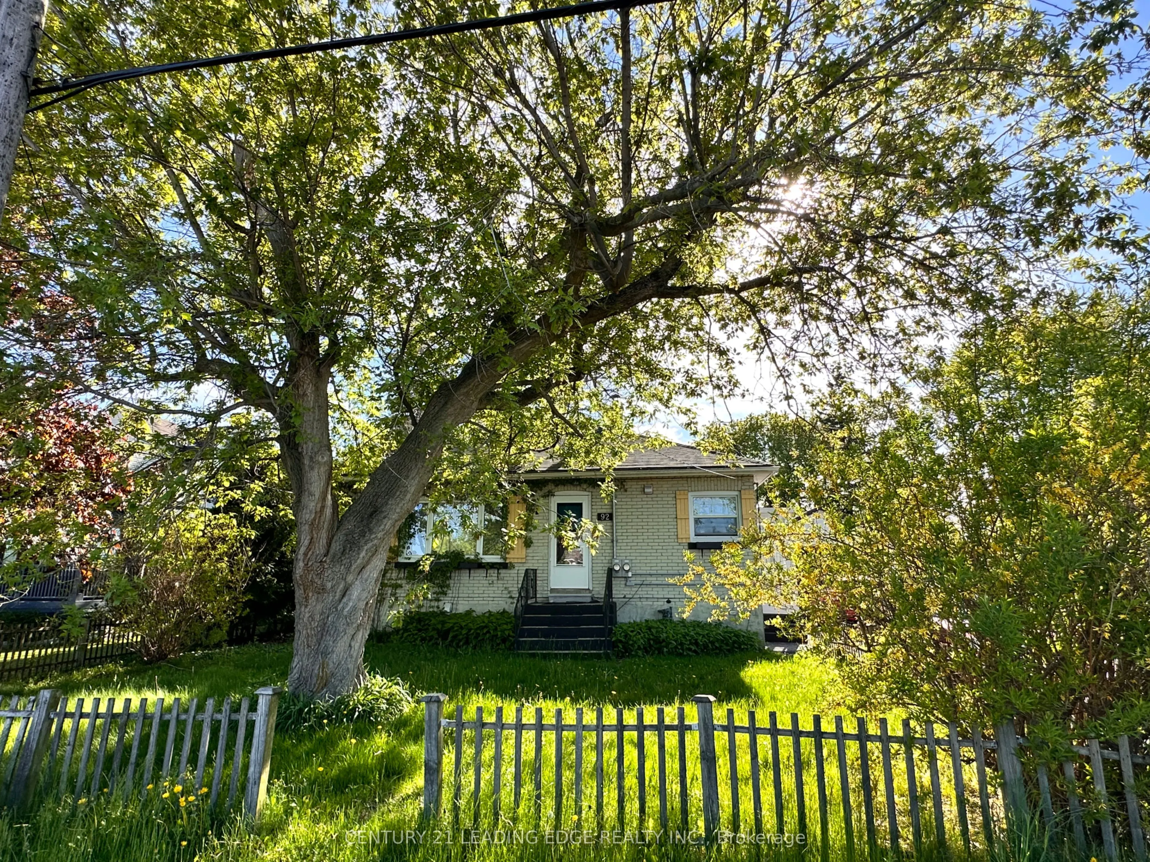 92 Thickson Road N #BSMT