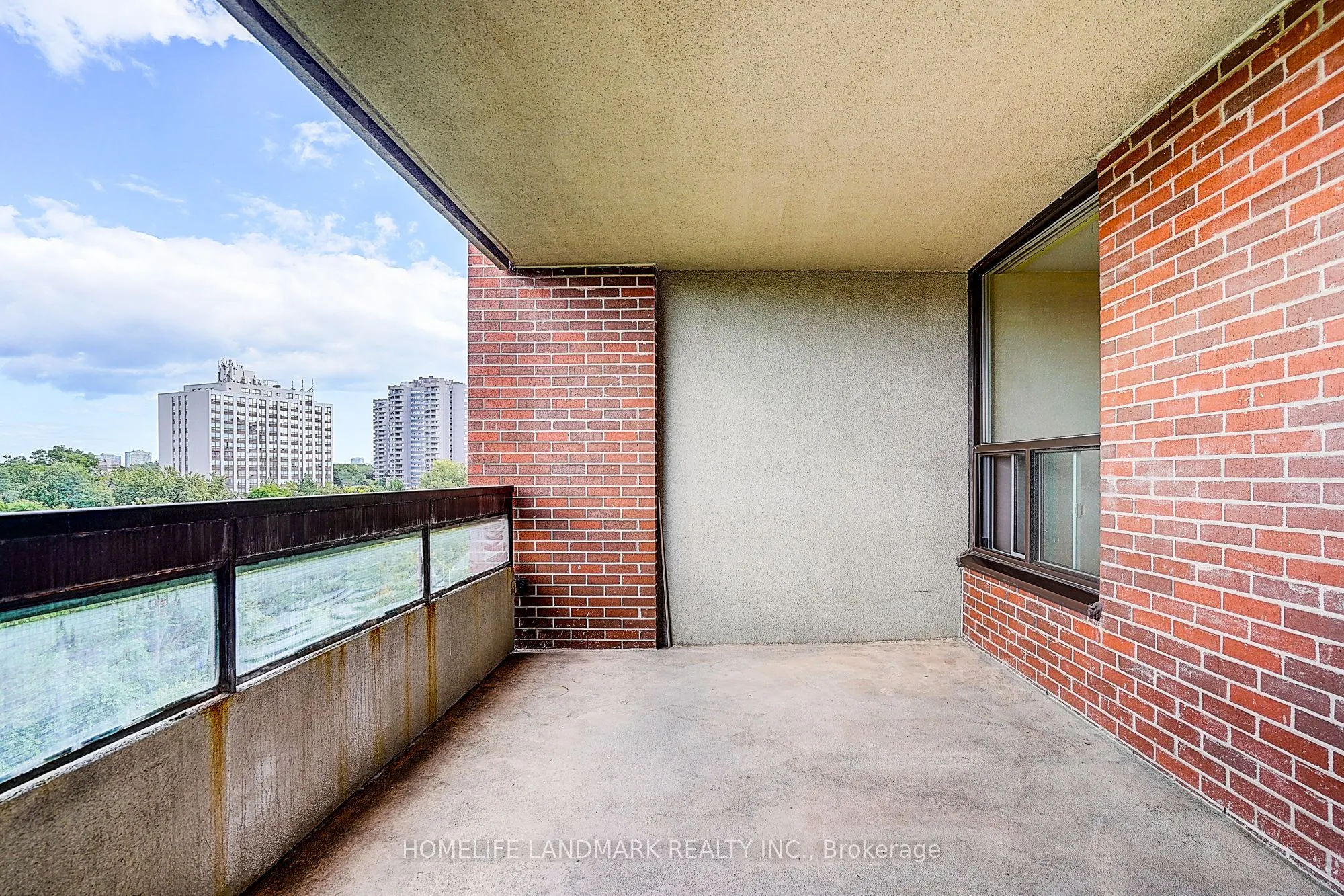 2365 Kennedy Road #611