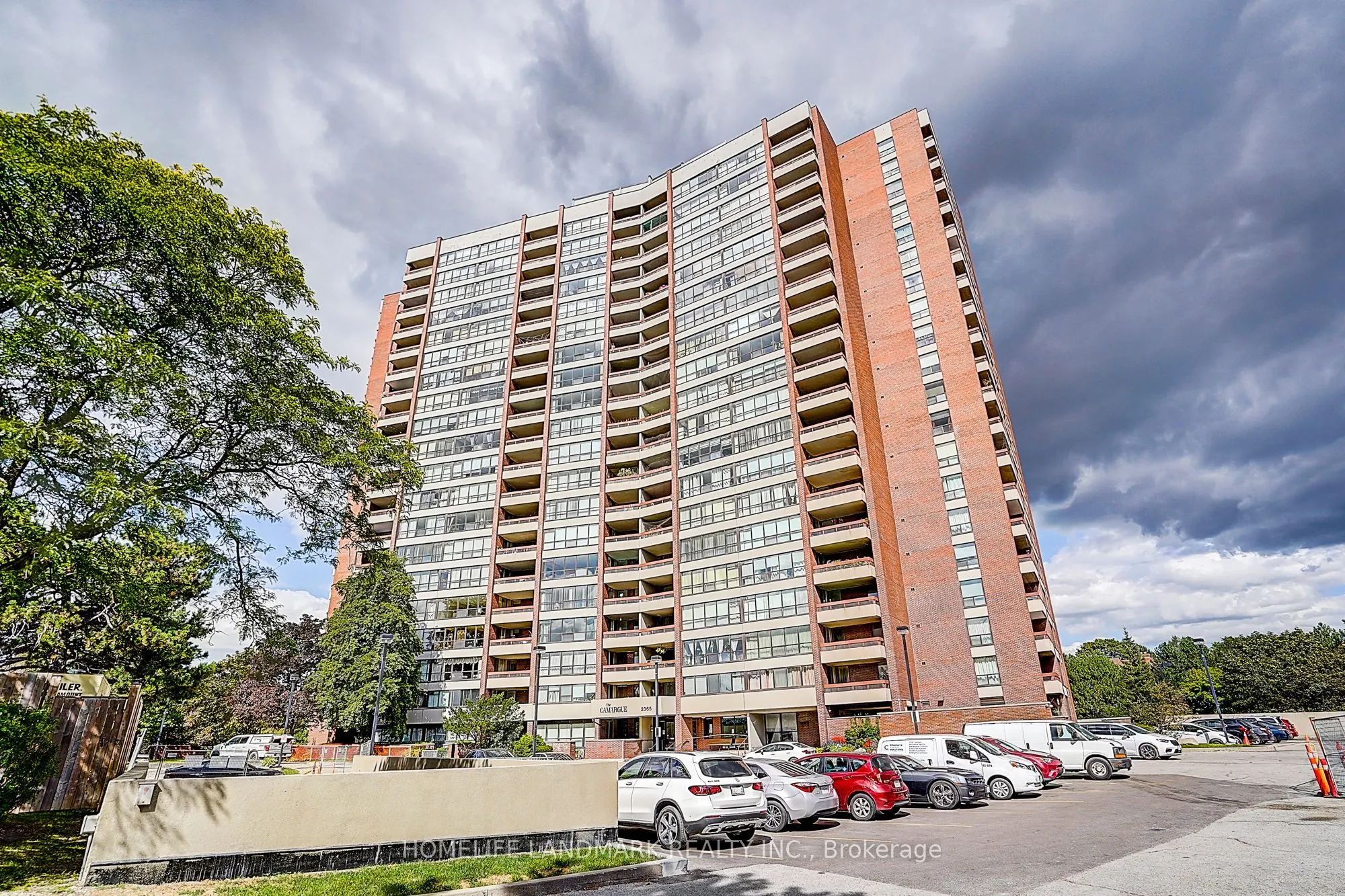 2365 Kennedy Road #611