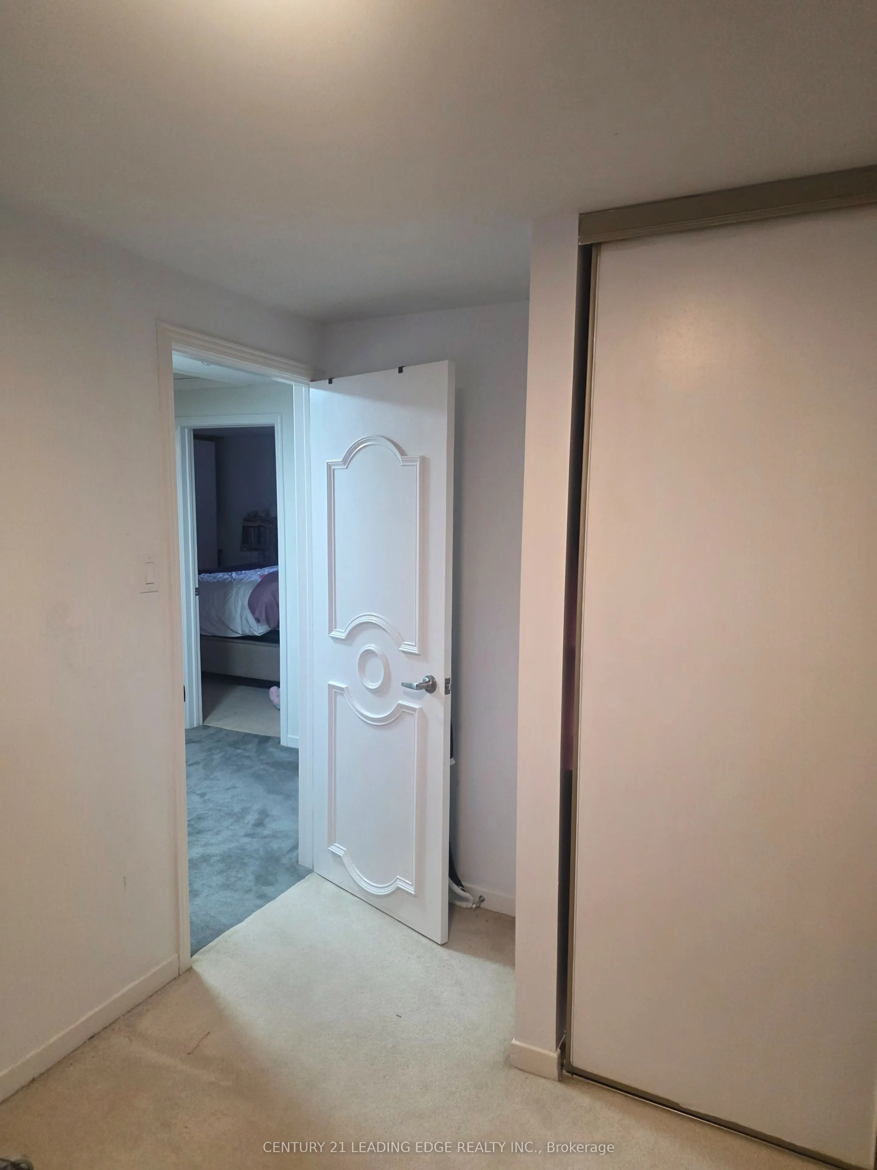 85 Panter Crescent