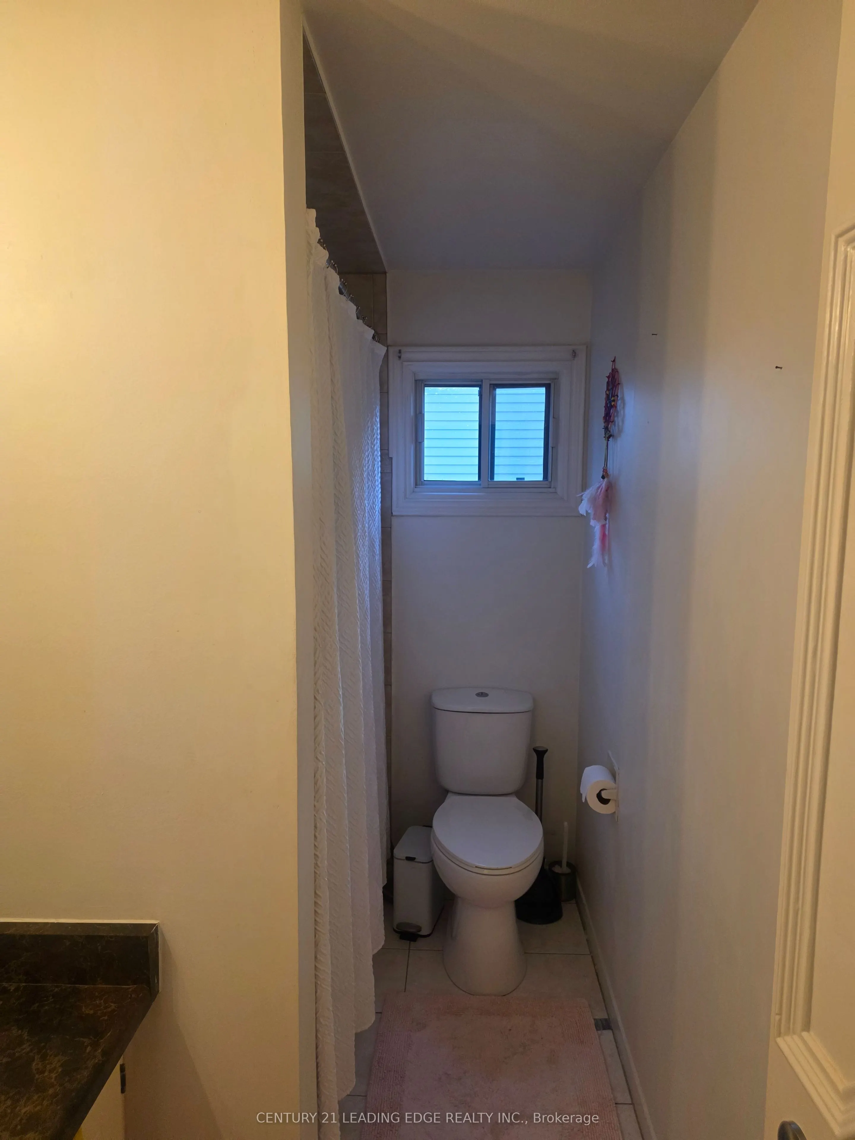85 Panter Crescent
