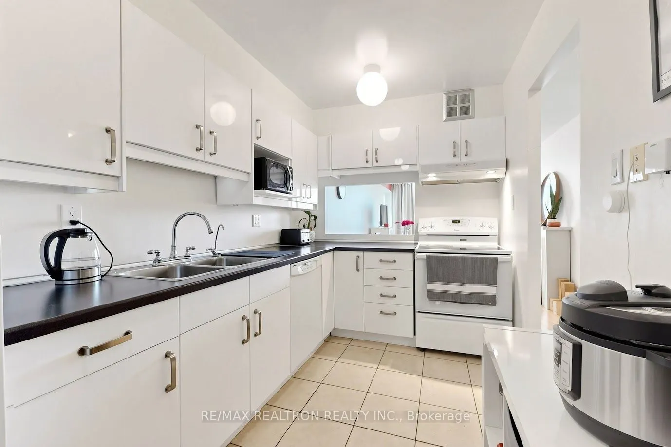 2365 Kennedy Road #505