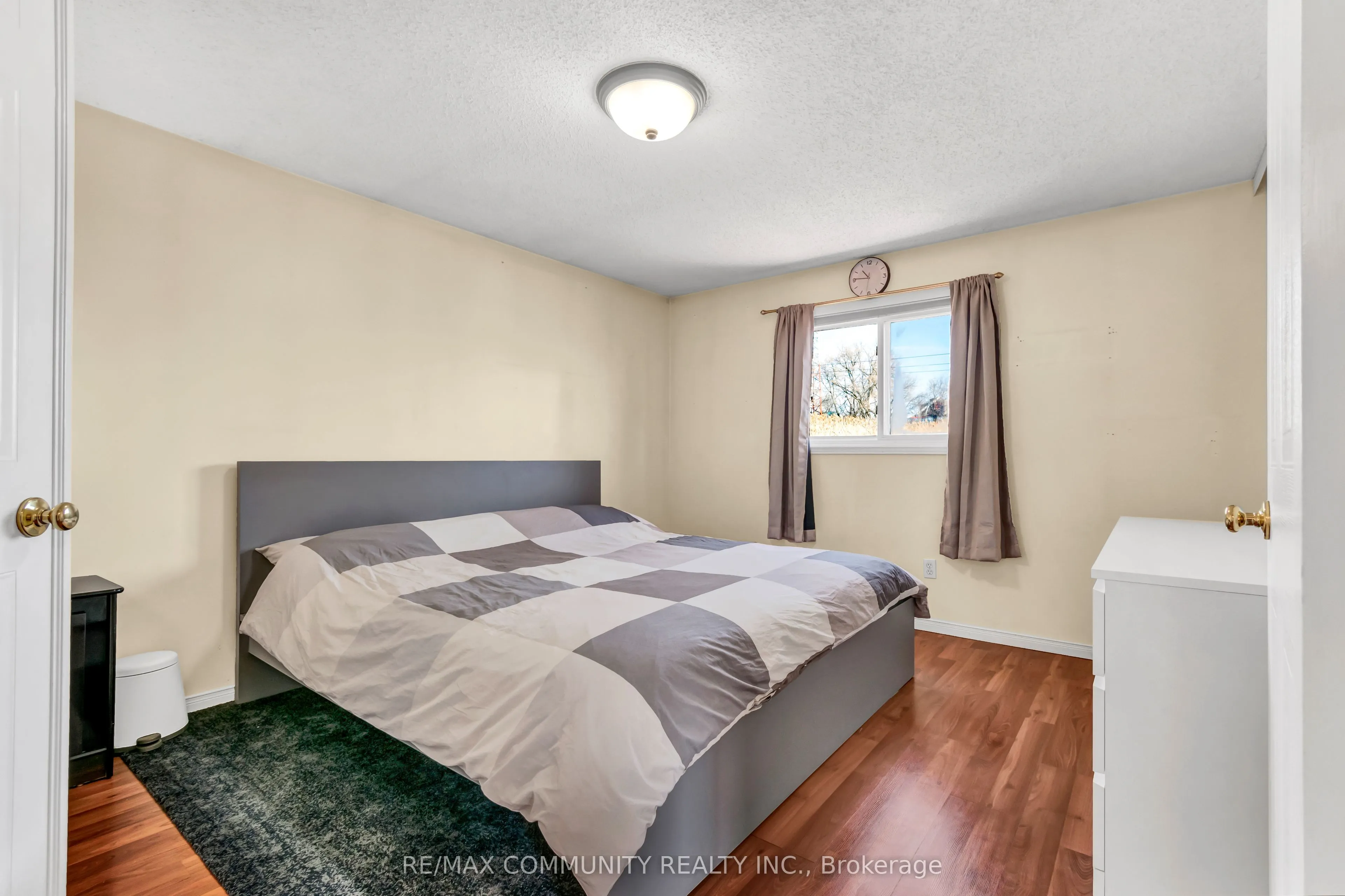 1376 Trowbridge Drive