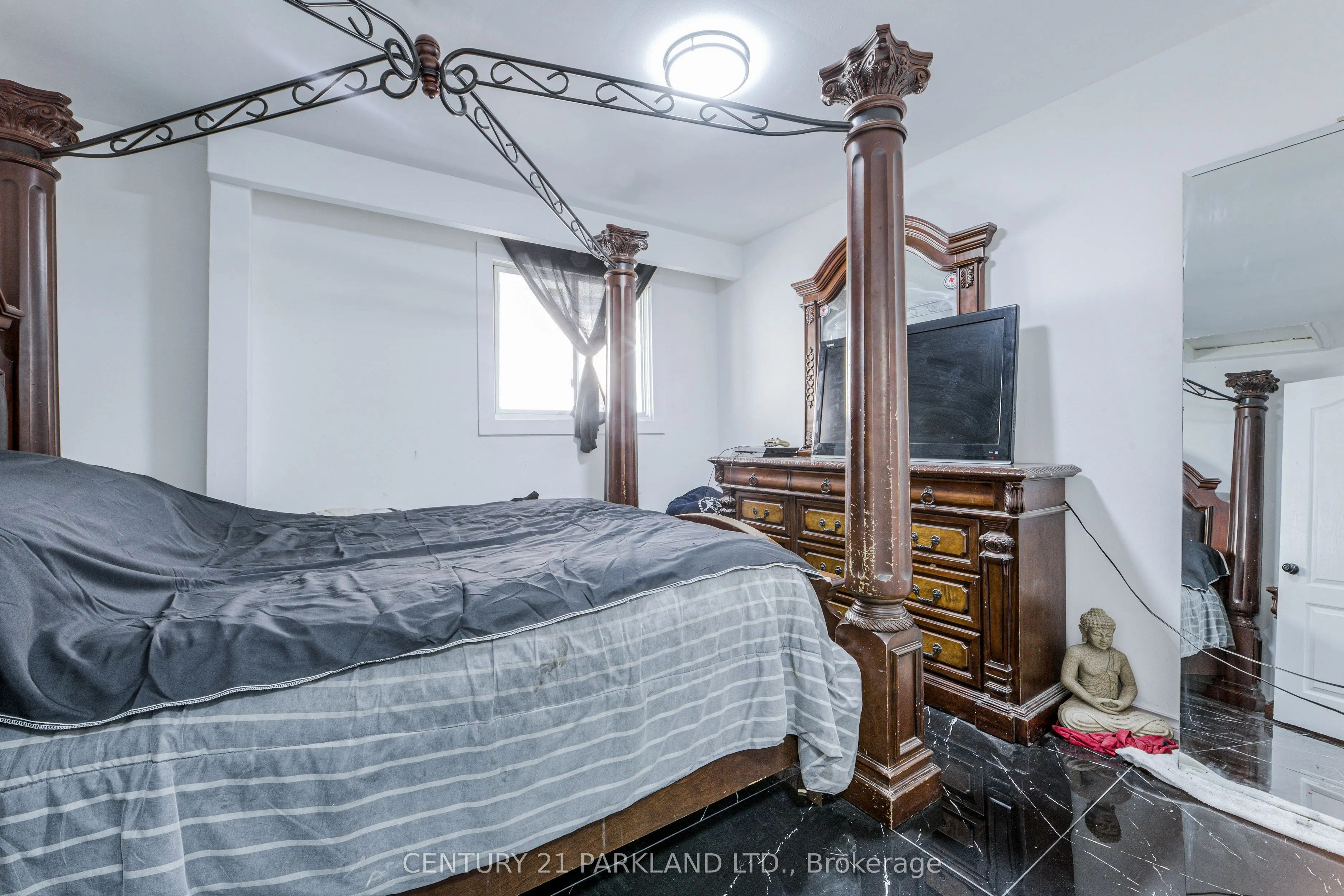 22 Gatesview Avenue