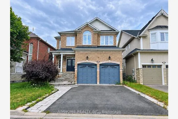 99 Rockland Crescent