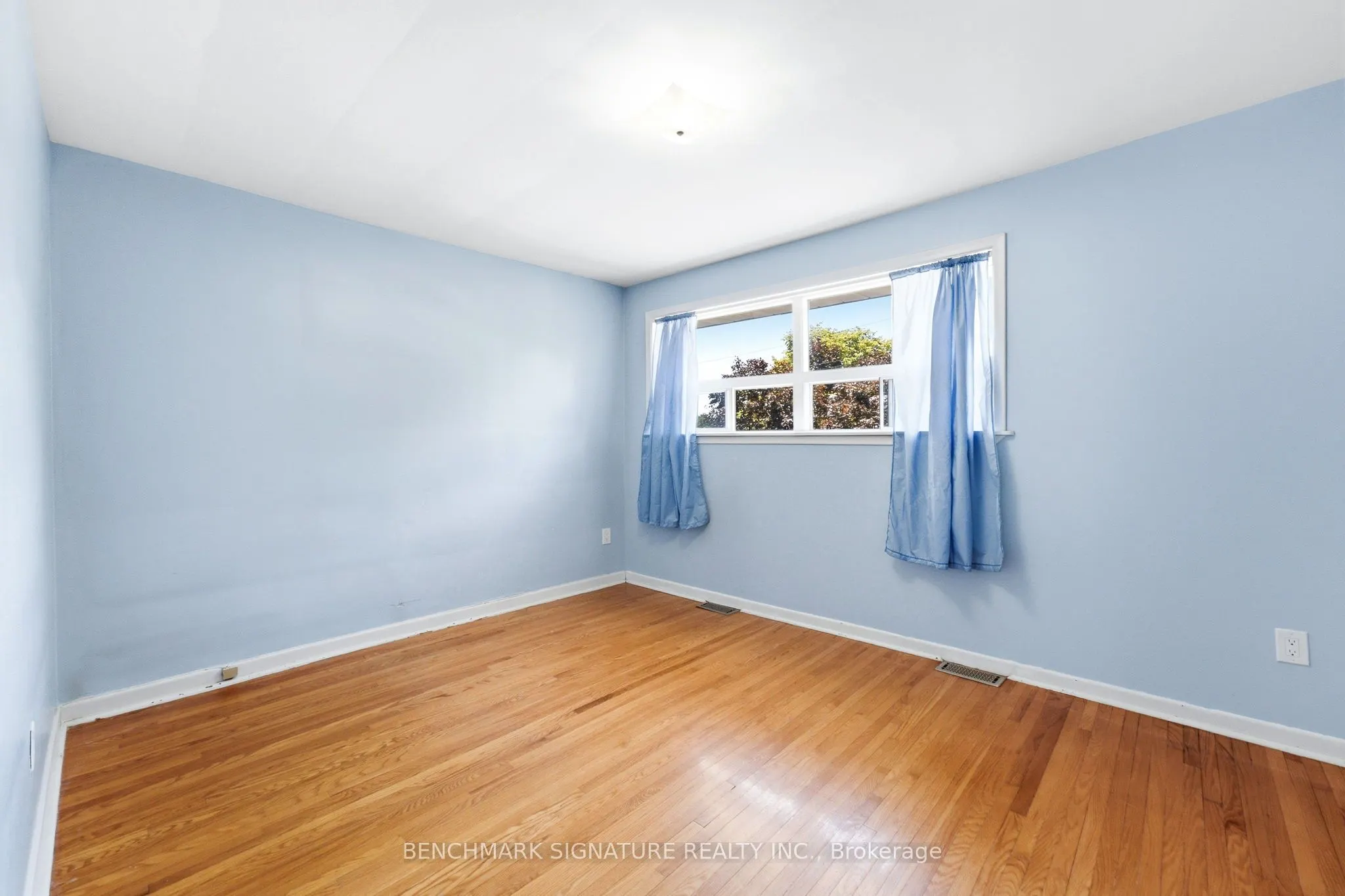51 Baybrook Crescent